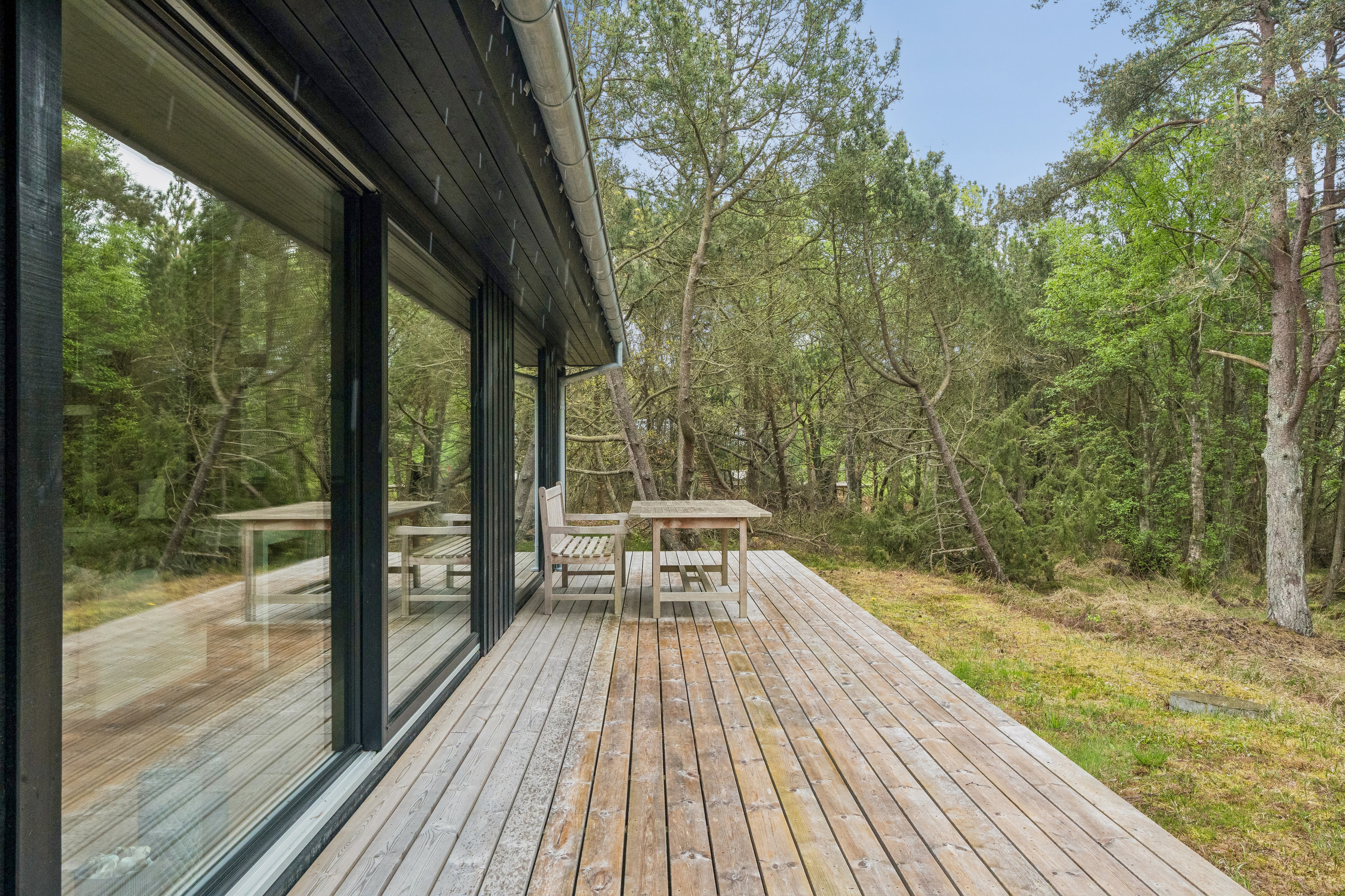 Fremhævet terrasse billede i fuldskærmstilstand. Billede af På Remmerne 59, Remmerne, 9940 Læsø