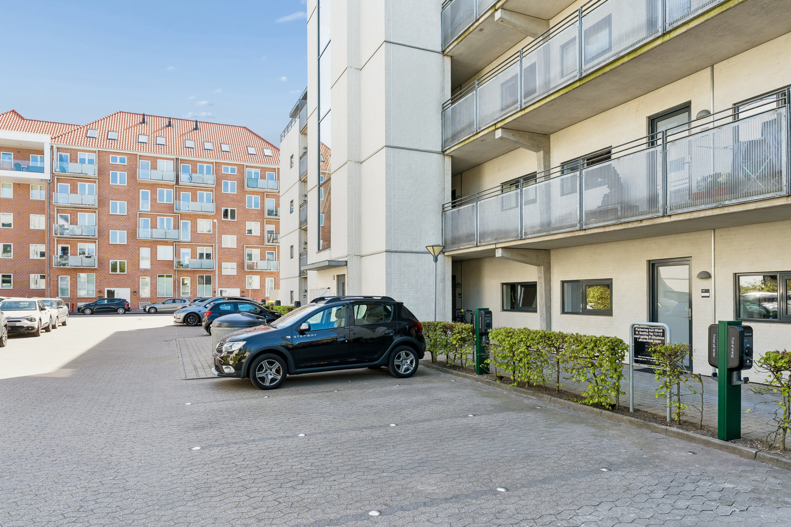 Fremhævet andet billede i fuldskærmstilstand. Billede af Henning Smiths Vej 11C, 2. 4., 9000 Aalborg
