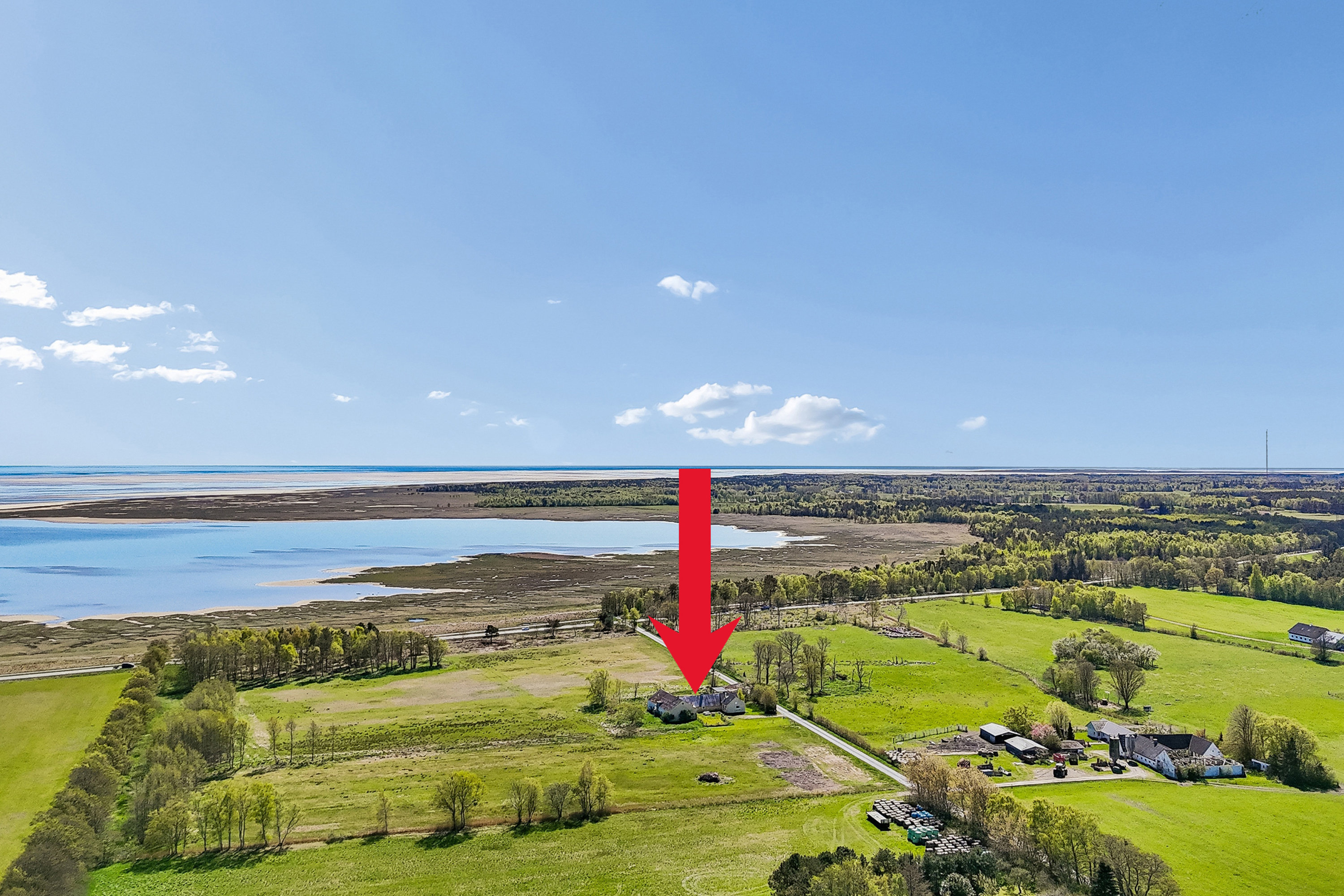 Fremhævet luftfoto billede i fuldskærmstilstand. Billede af Nordmarksvej 2, Byrum, 9940 Læsø