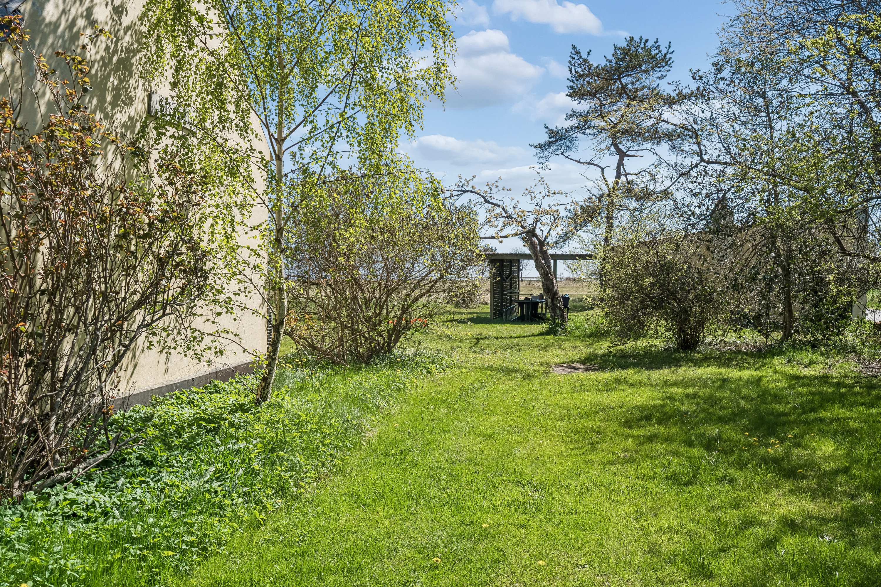 Fremhævet have billede i fuldskærmstilstand. Billede af Nordmarksvej 2, Byrum, 9940 Læsø