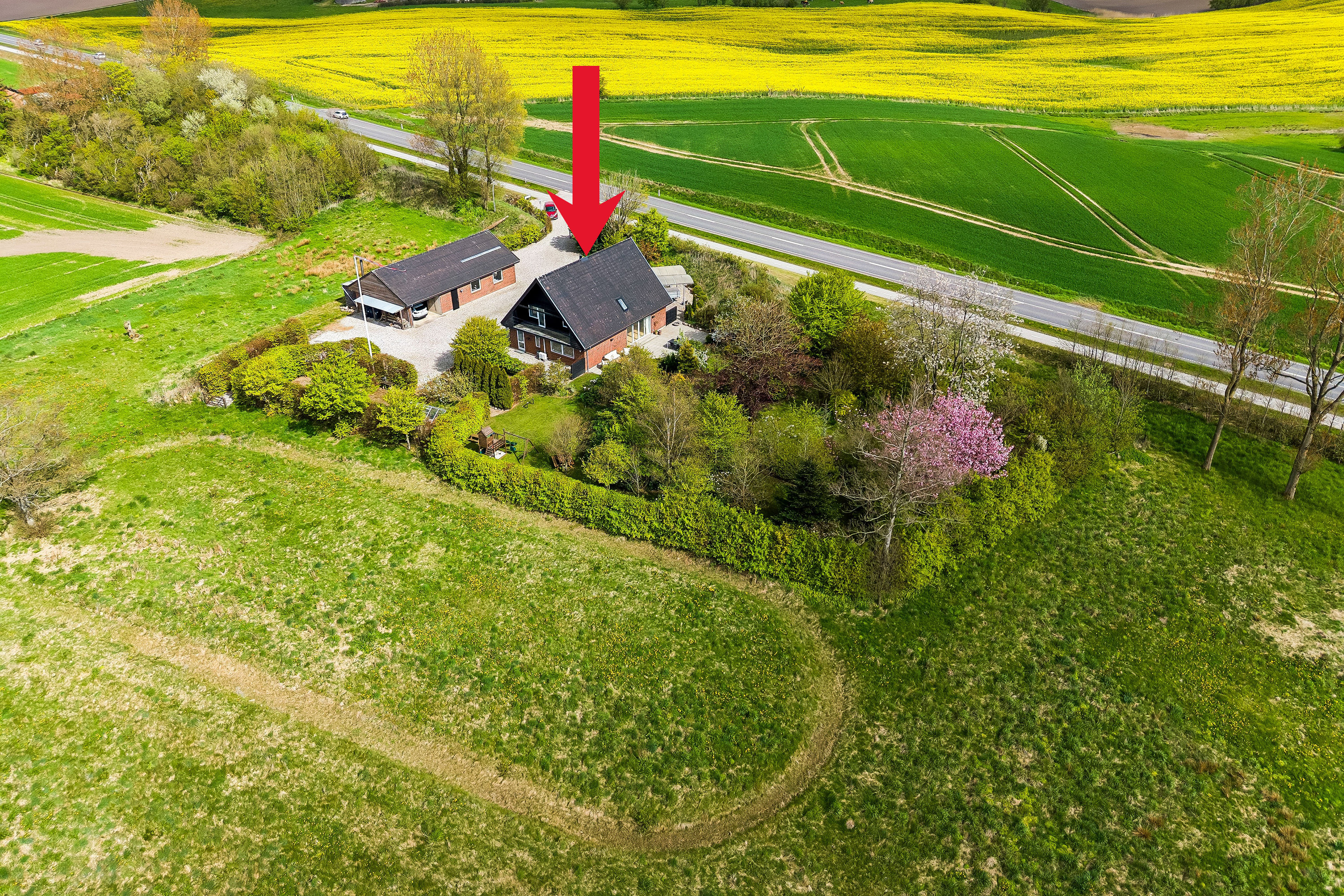 Fremhævet luftfoto billede i fuldskærmstilstand. Billede af Skivevej 143, 7500 Holstebro
