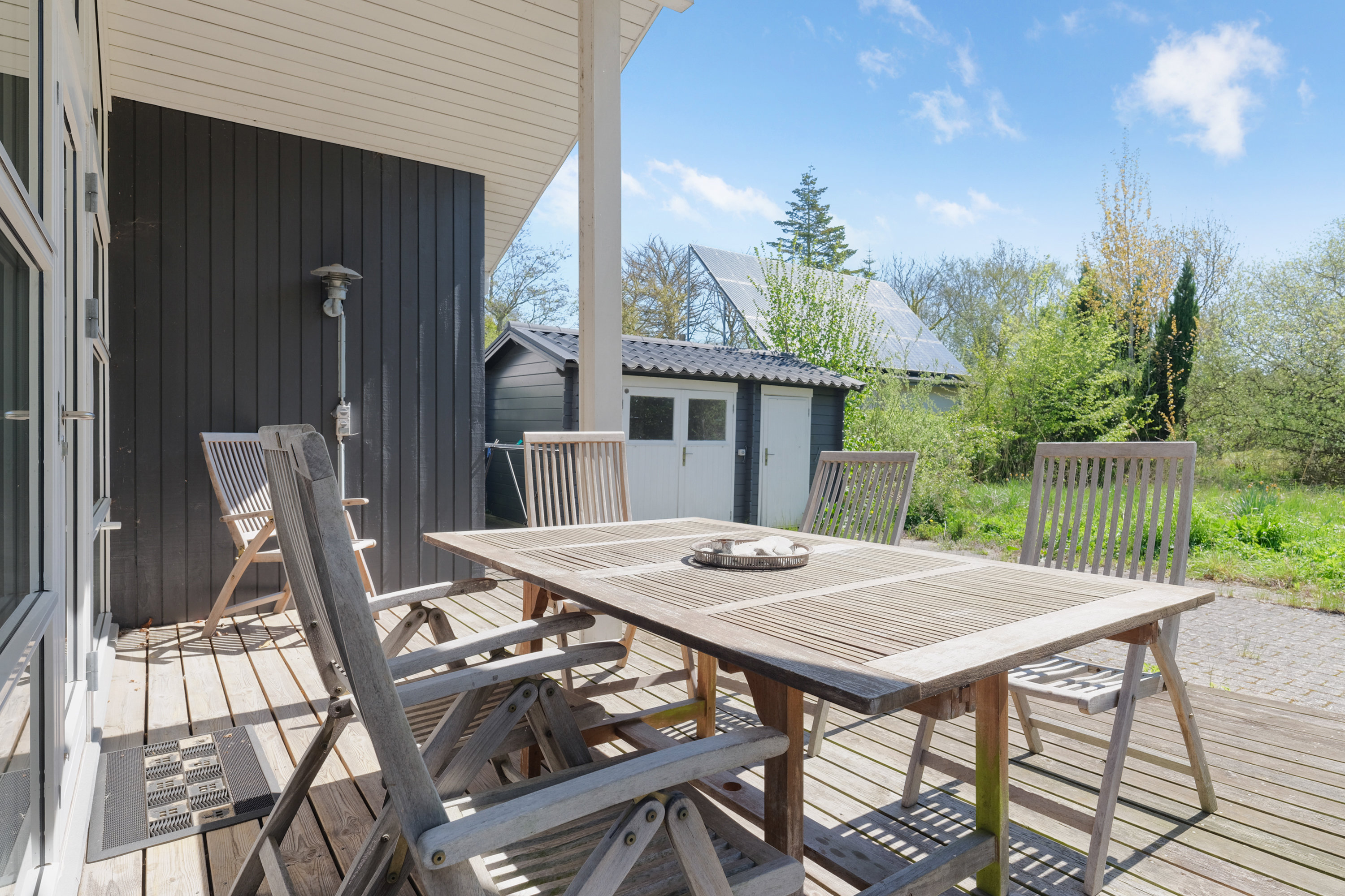 Fremhævet overdækket terrasse billede i fuldskærmstilstand. Billede af Egernvej 20, Maemosen, 5871 Frørup