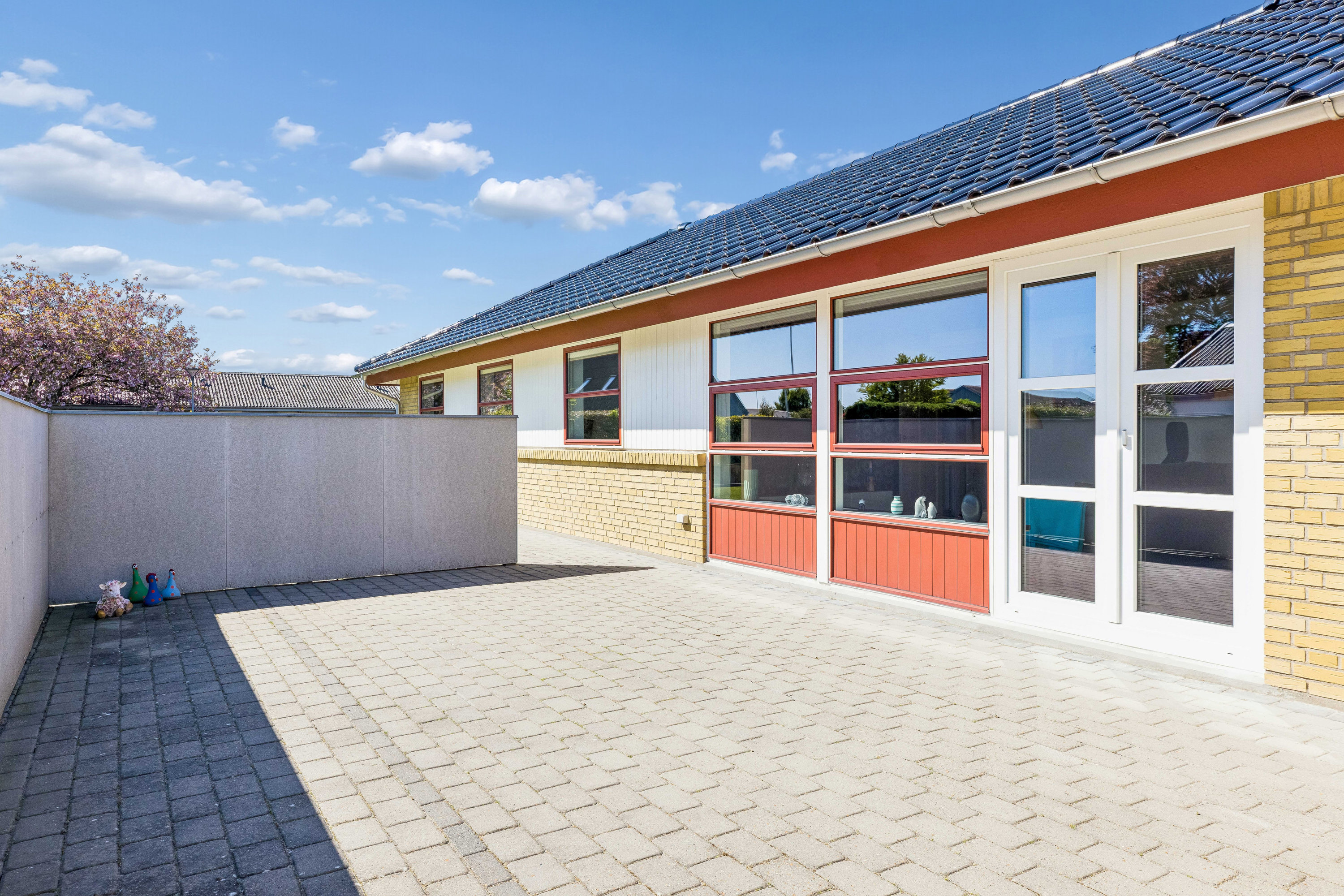 Fremhævet terrasse billede i fuldskærmstilstand. Billede af Centrumsgaden 10, Bov, 6330 Padborg