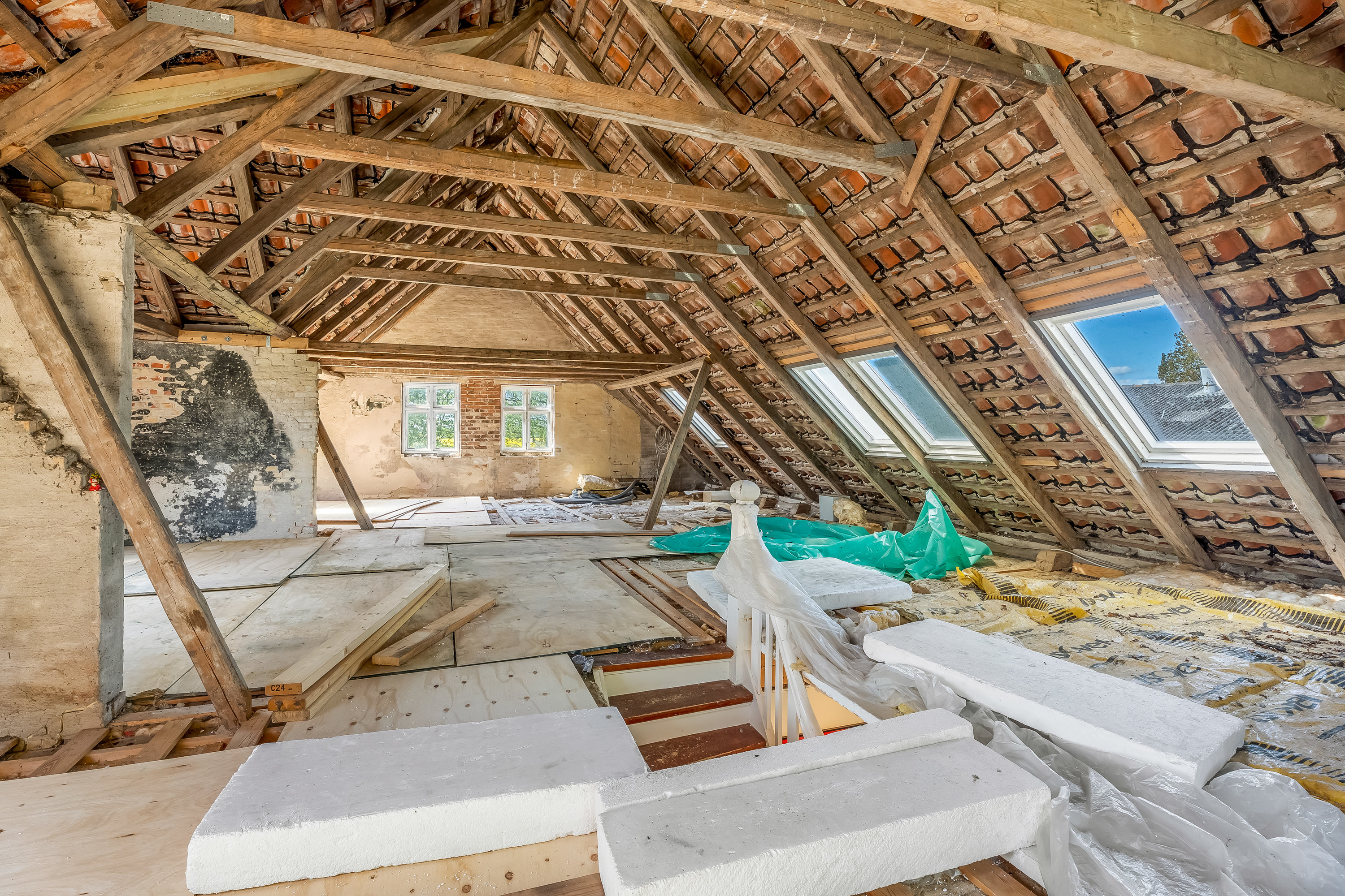 Fremhævet loft billede i fuldskærmstilstand. Billede af Sdr. Kirkebyvej 8, Nr Ørslev, 4800 Nykøbing F