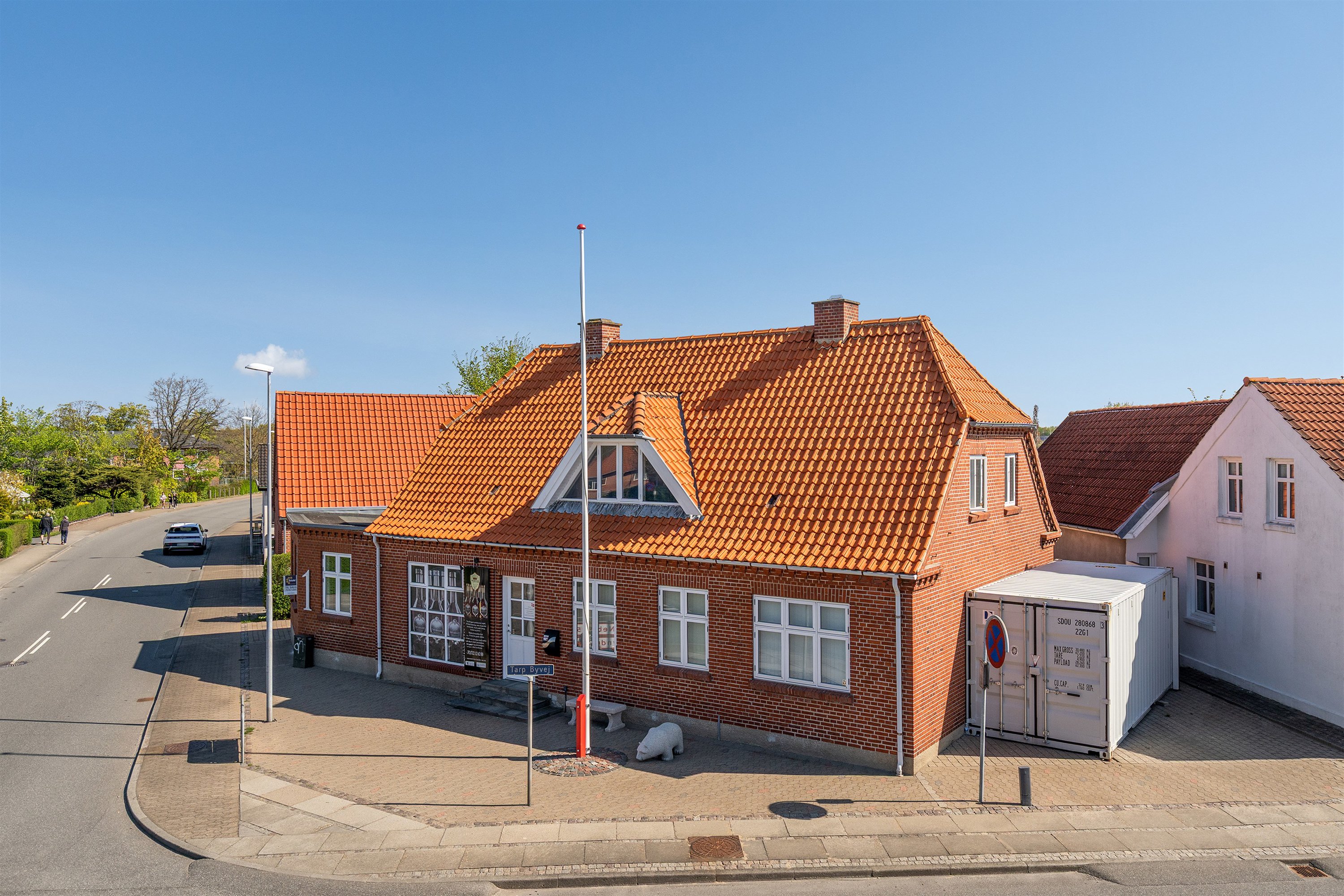 Fremhævet ejendommen billede i fuldskærmstilstand. Billede af Bryndumvej 1, Tarp, 6715 Esbjerg N