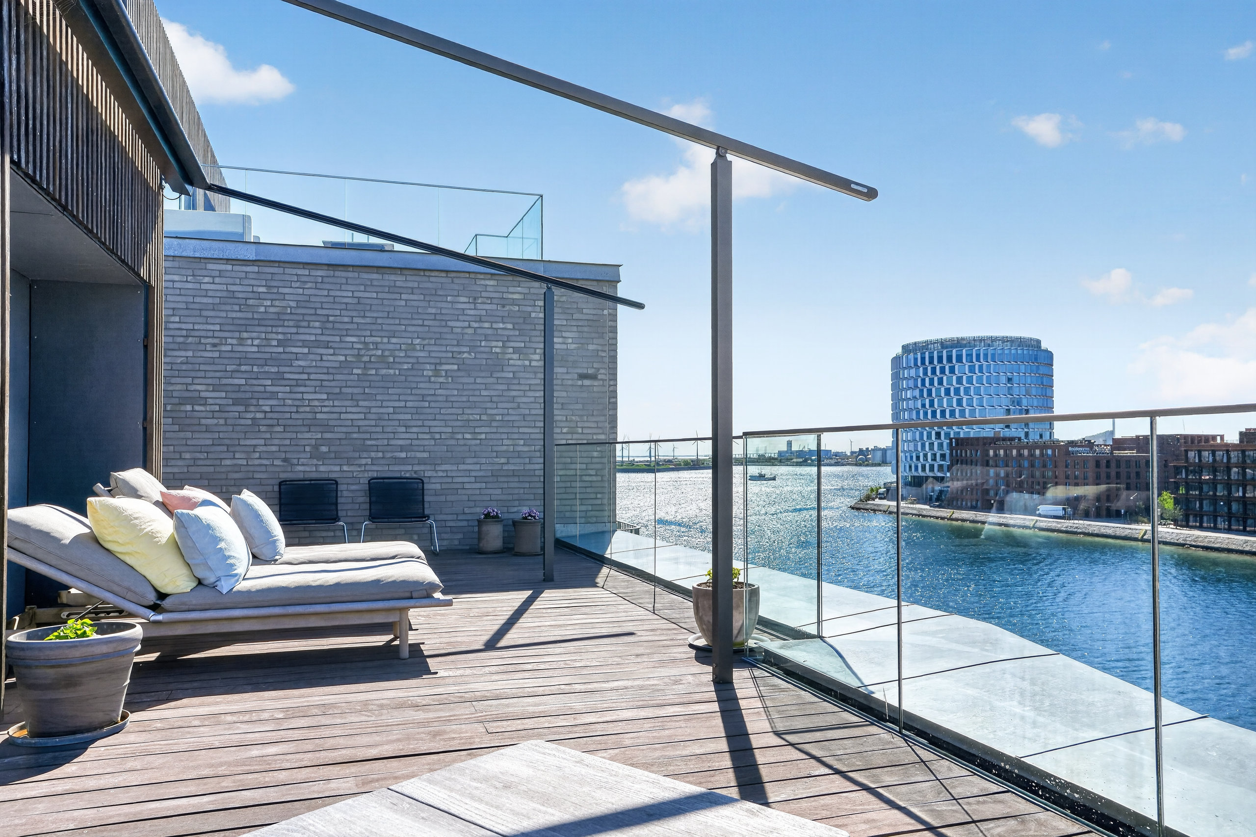 Fremhævet terrasse billede i fuldskærmstilstand. Billede af Sundkaj 111, 4. th., 2150 Nordhavn