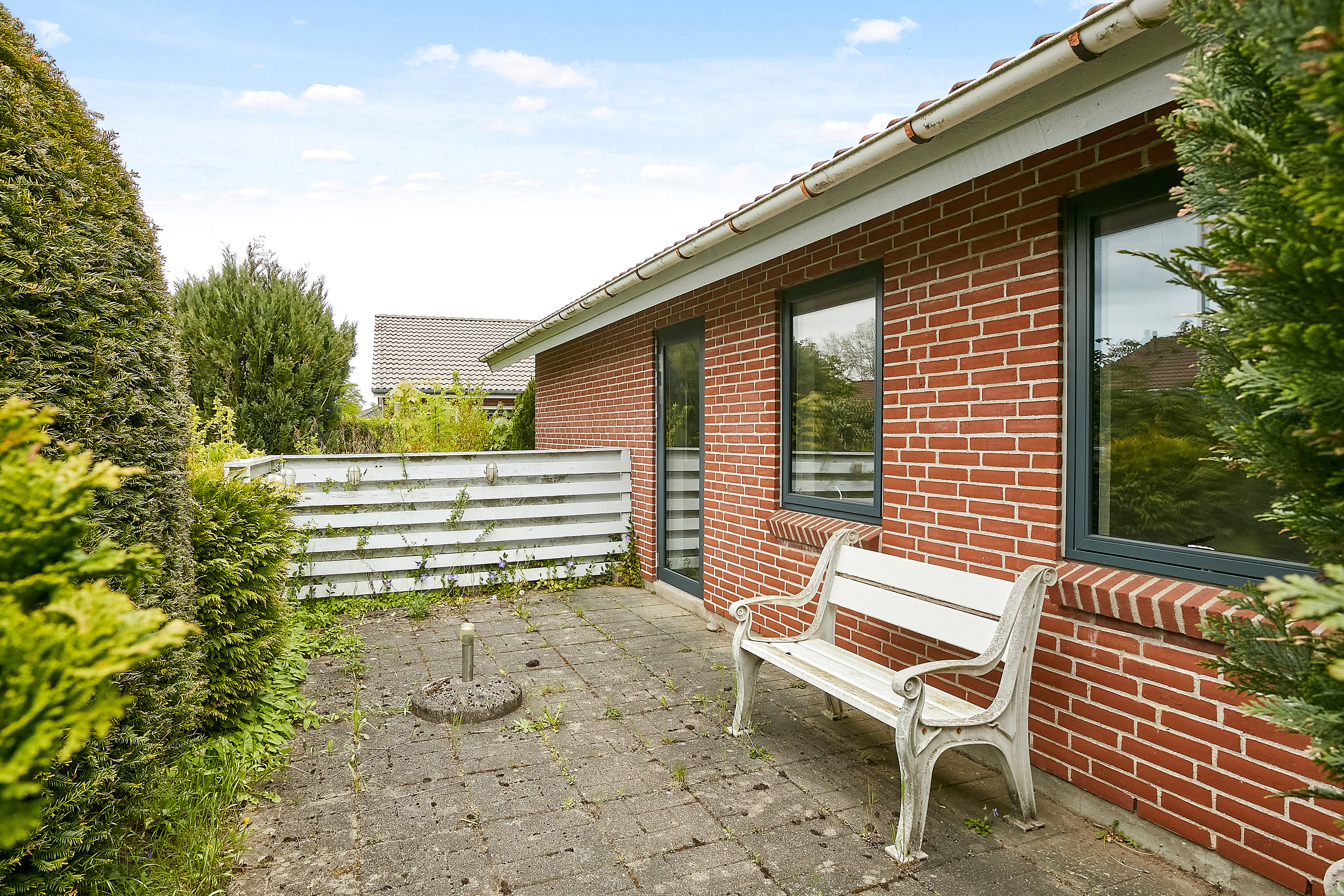 Fremhævet terrasse billede i fuldskærmstilstand. Billede af Bankagervej 57, Ølsted, 8723 Løsning
