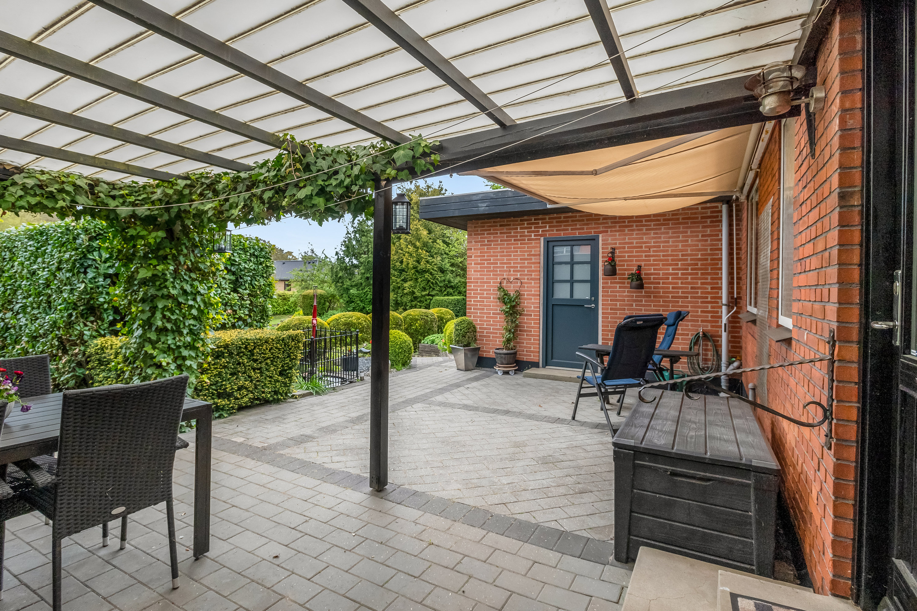 Fremhævet overdækket terrasse billede i fuldskærmstilstand. Billede af Holstebrovej 6, Rindum, 6950 Ringkøbing
