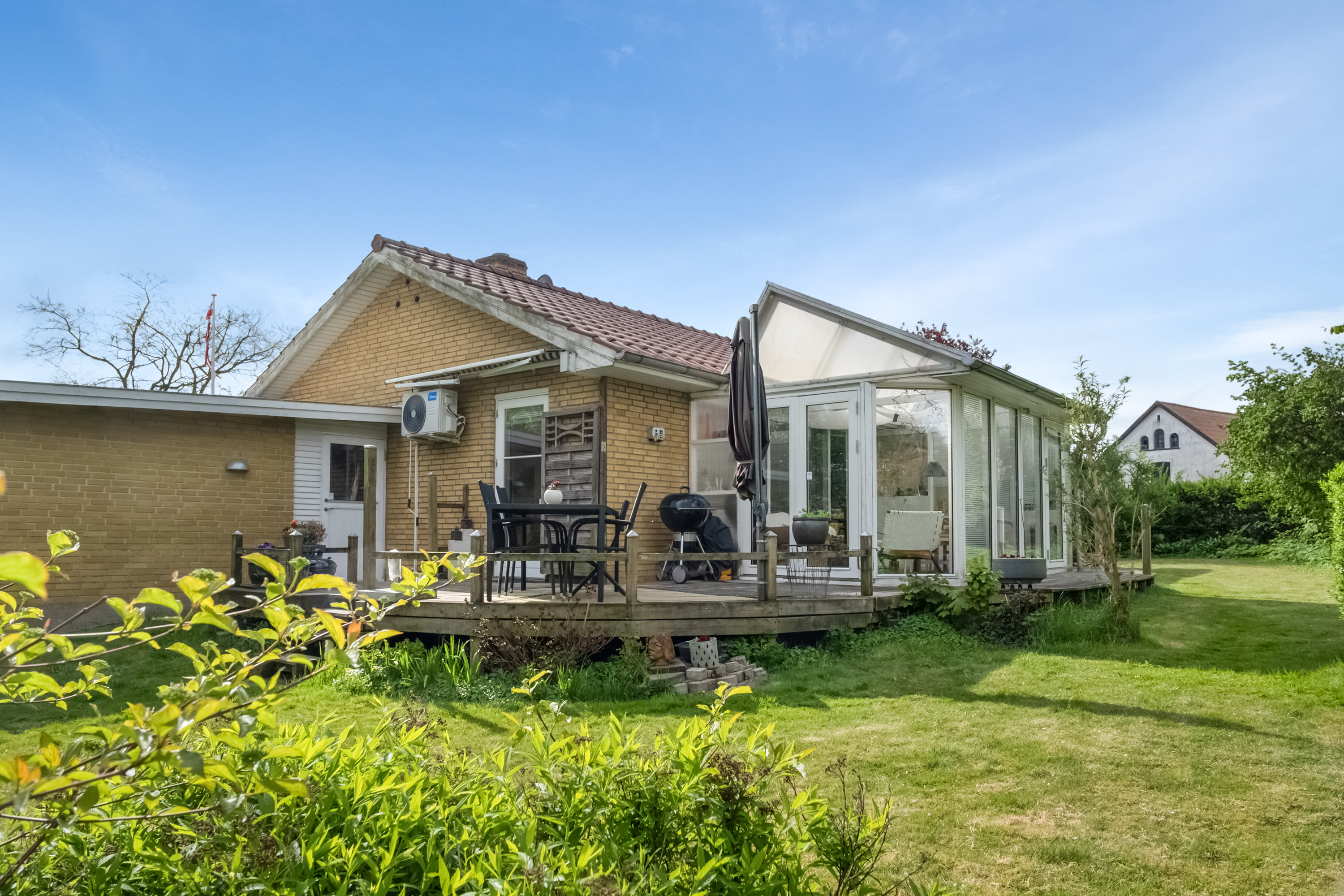 Fremhævet terrasse billede i fuldskærmstilstand. Billede af Chr. Richardtsvej 15, Ørsted, 5620 Glamsbjerg