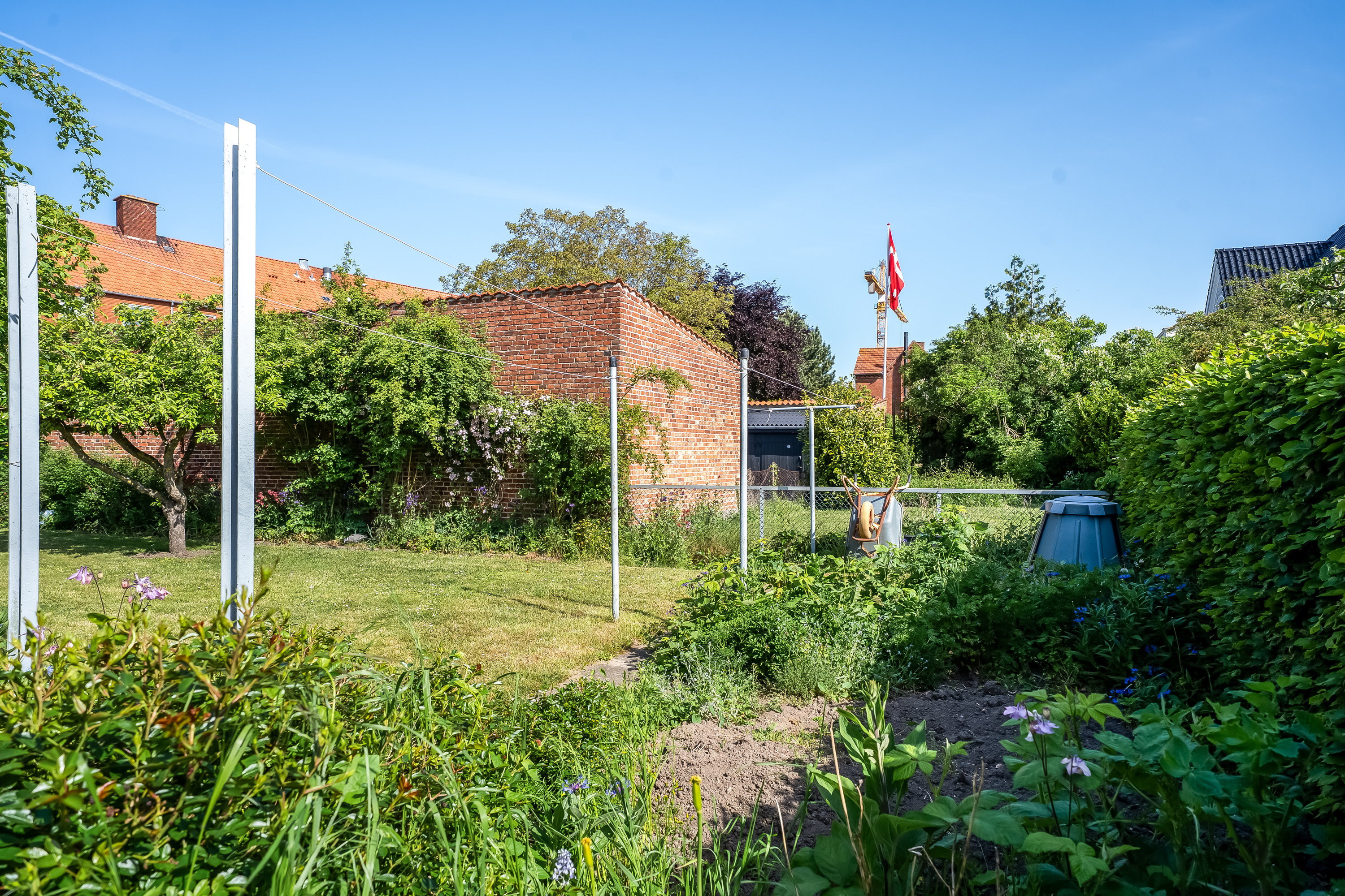 Fremhævet facade billede i fuldskærmstilstand. Billede af Strandvej 38, 4800 Nykøbing F