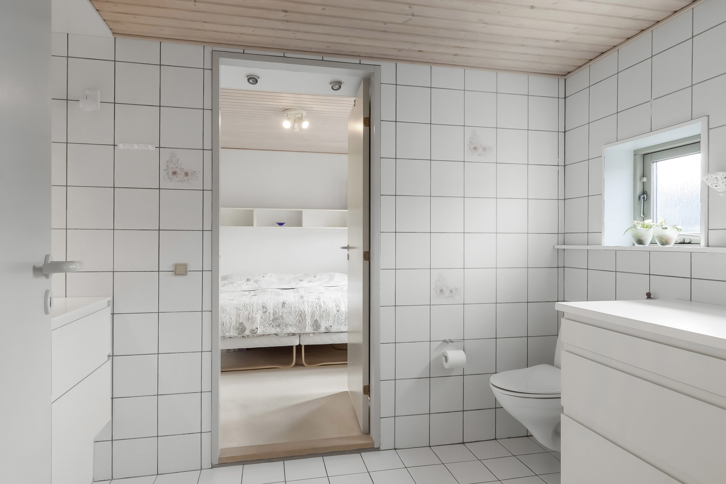 Fremhævet toilet billede i fuldskærmstilstand. Billede af Thorseng 51, Tåsinge, 5700 Svendborg