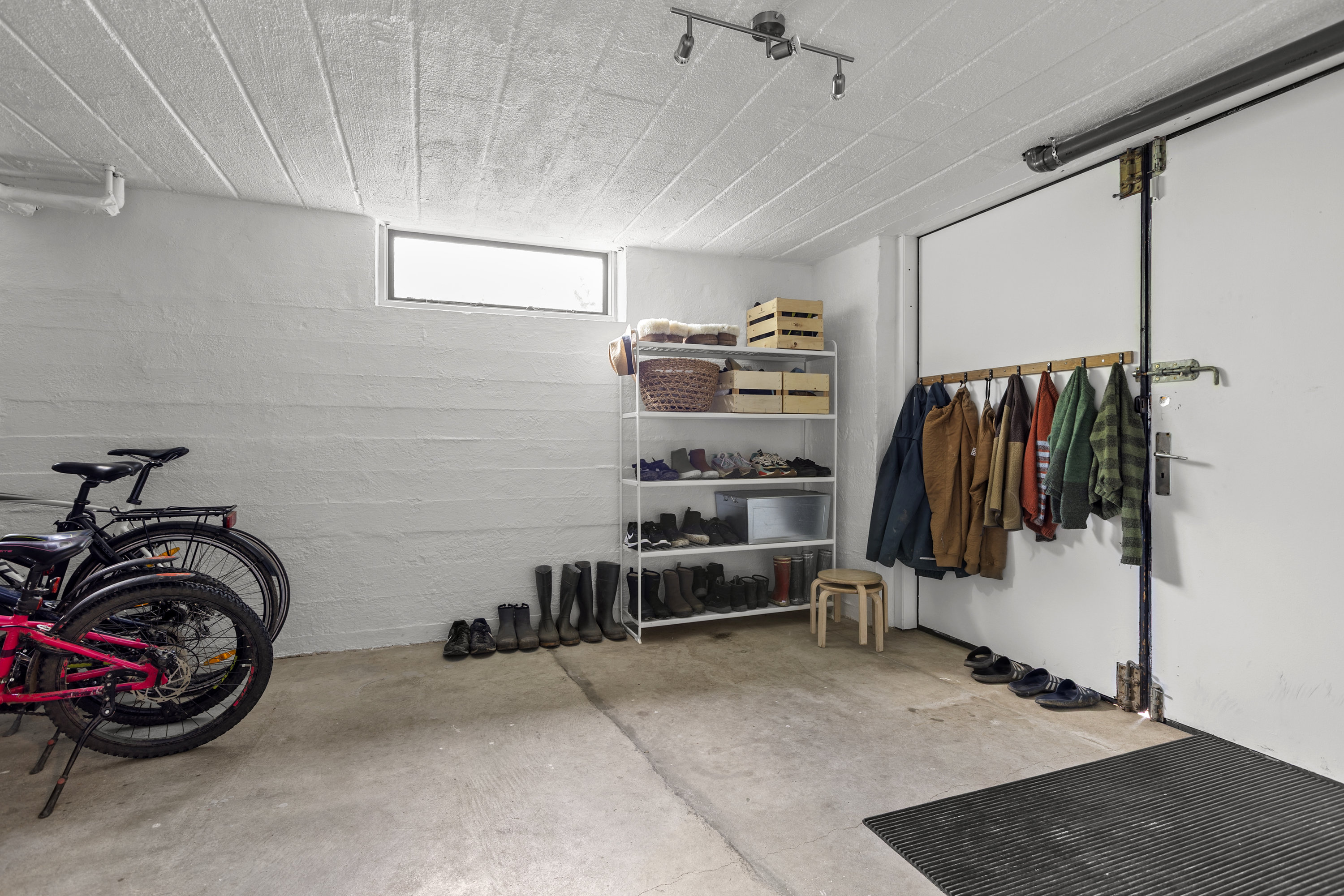 Fremhævet garage billede i fuldskærmstilstand. Billede af Kulbyvej 16, 4270 Høng