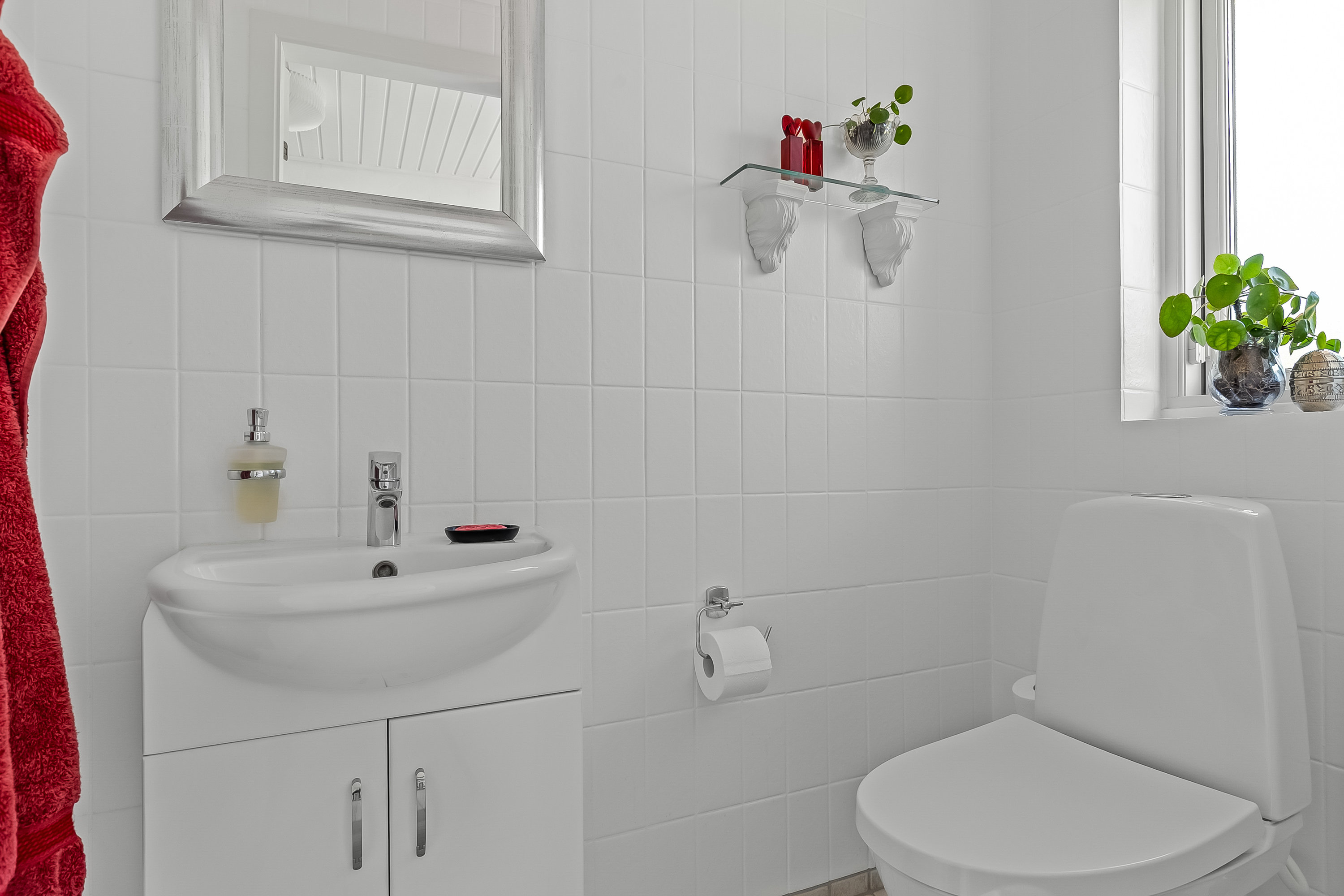 Fremhævet gæstetoilet billede i fuldskærmstilstand. Billede af Alpetoppen 43, 6000 Kolding
