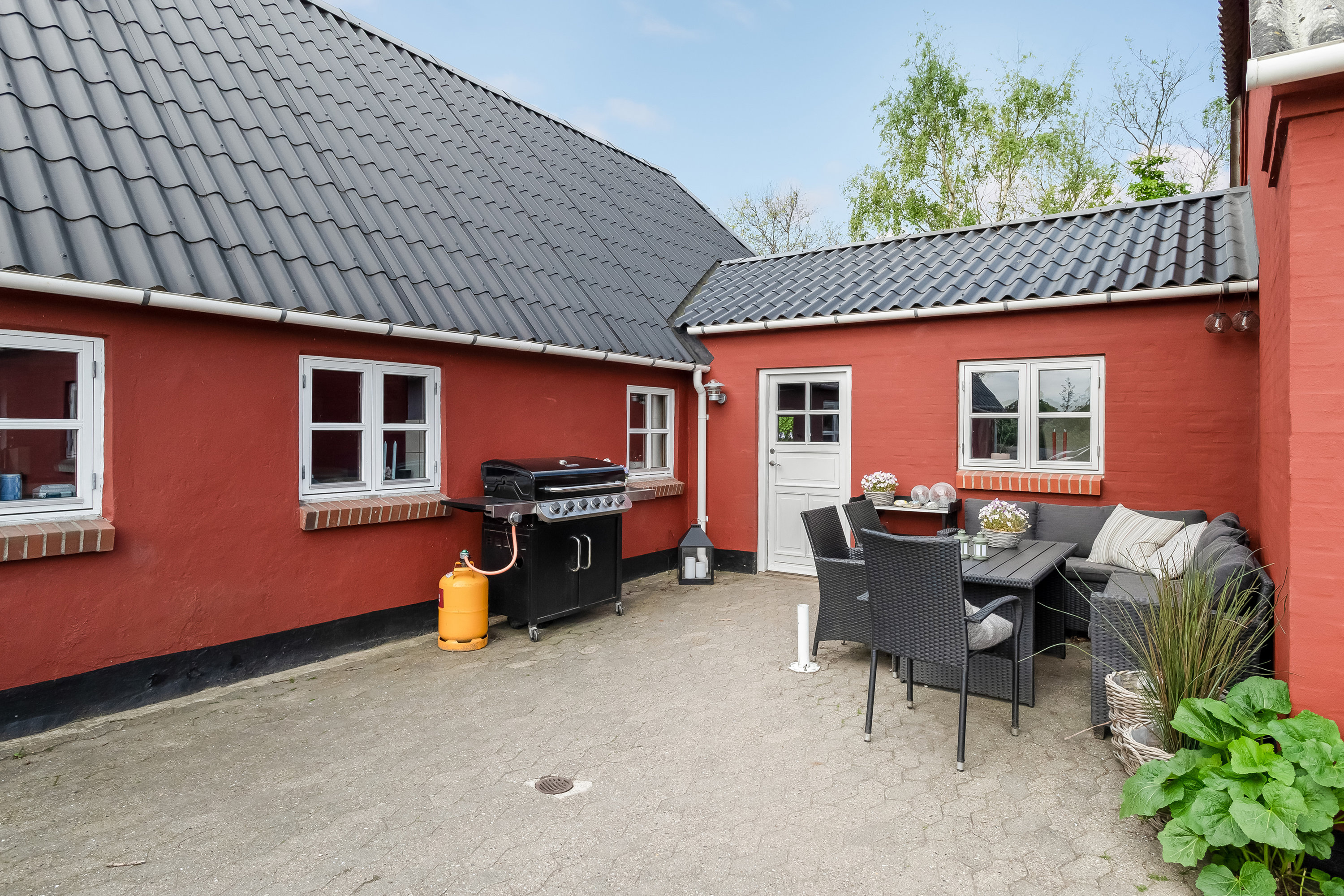 Miniaturebillede 1: terrasse. Billede af Vestervej 10, 6980 Tim