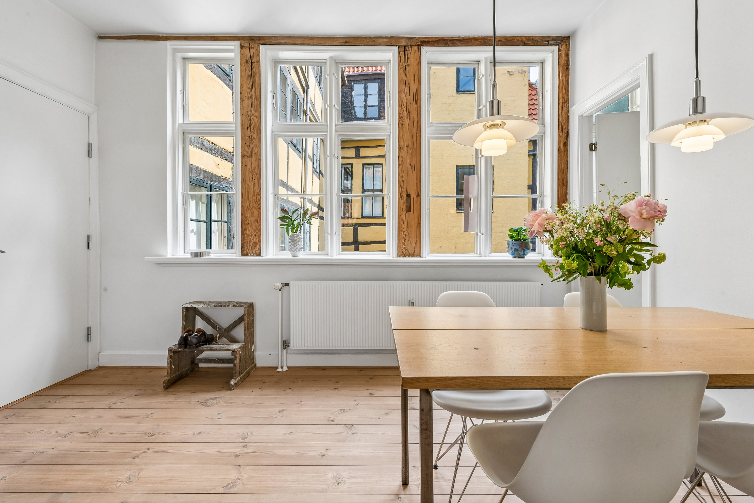 Fremhævet spisestue billede i fuldskærmstilstand. Billede af Købmagergade 13A, 1. tv., 1150 København K