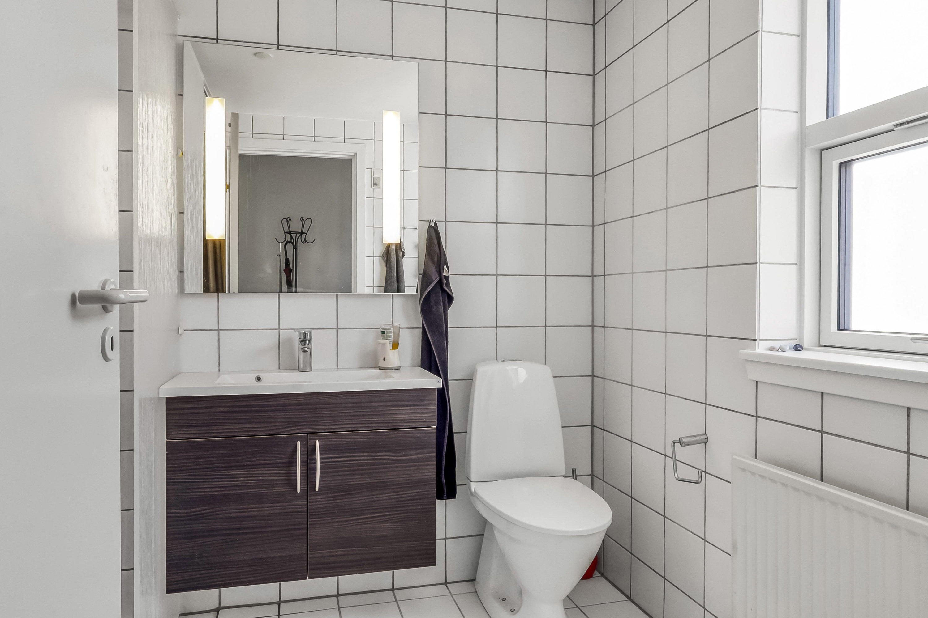 Fremhævet toilet billede i fuldskærmstilstand. Billede af Vesterrøn 20, 5700 Svendborg