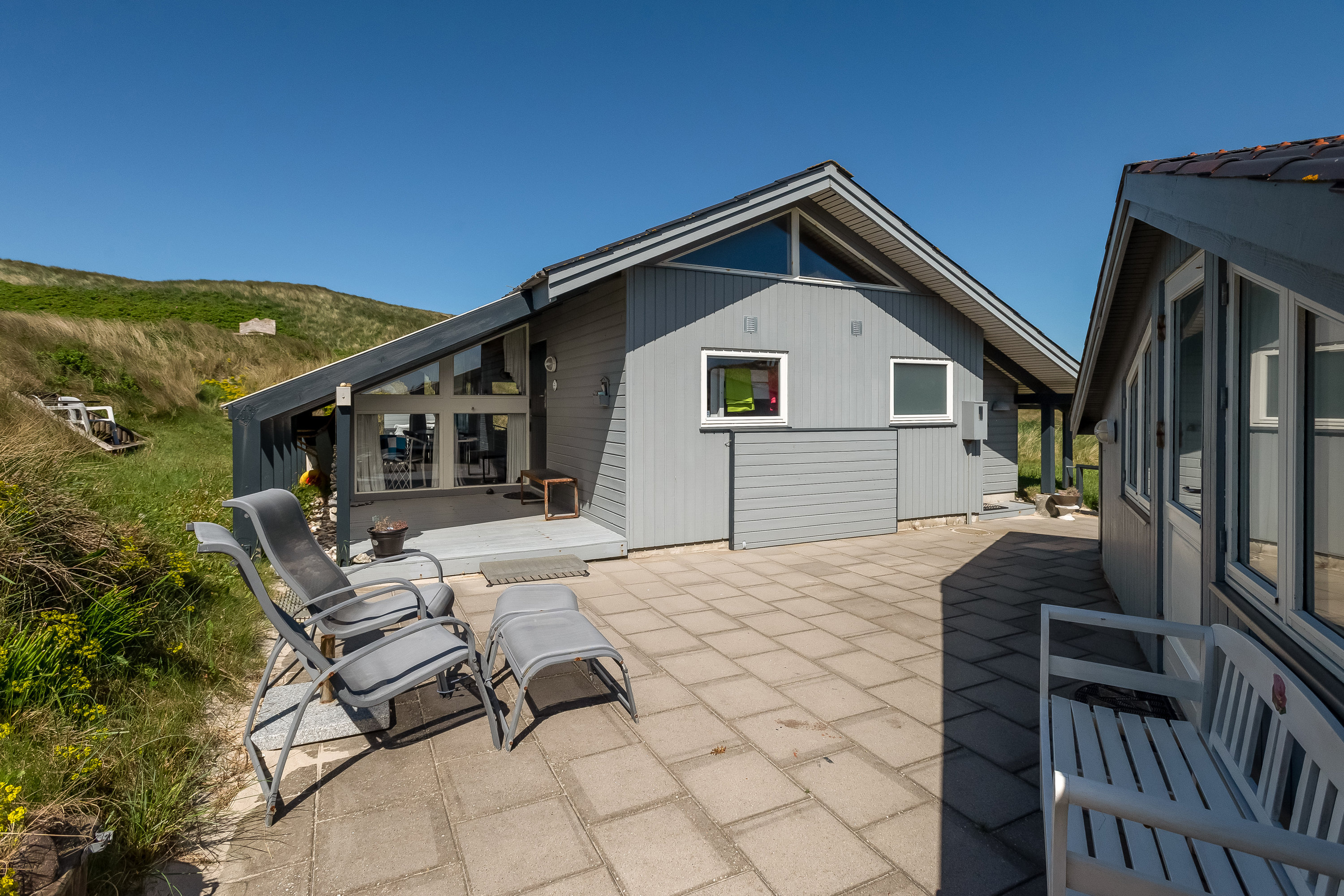 Miniaturebillede 2: terrasse. Billede af Strandkrogvejen 54, Aargab, 6960 Hvide Sande