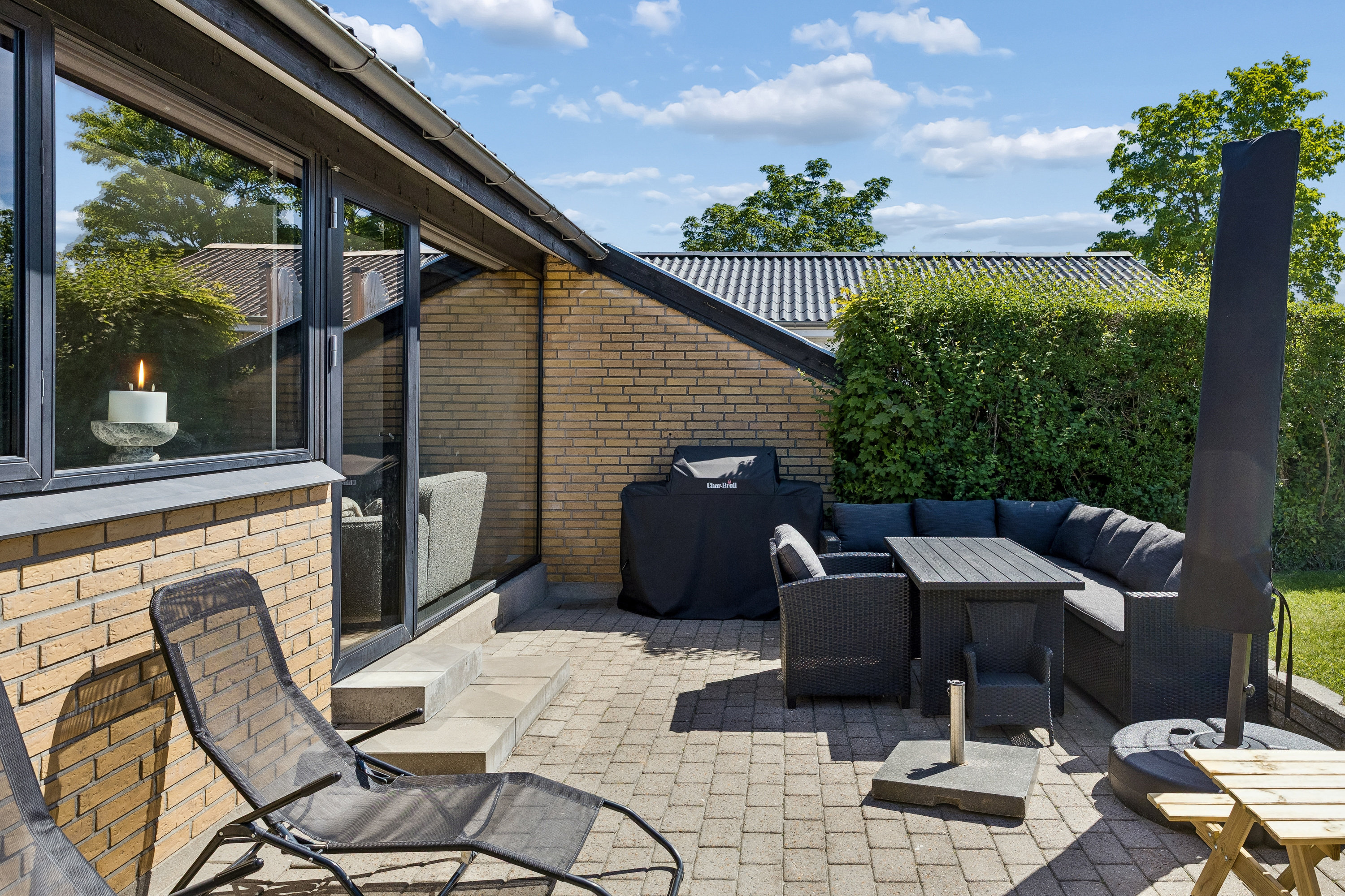 Fremhævet terrasse billede i fuldskærmstilstand. Billede af Miovænget 4, Søhus, 5270 Odense N