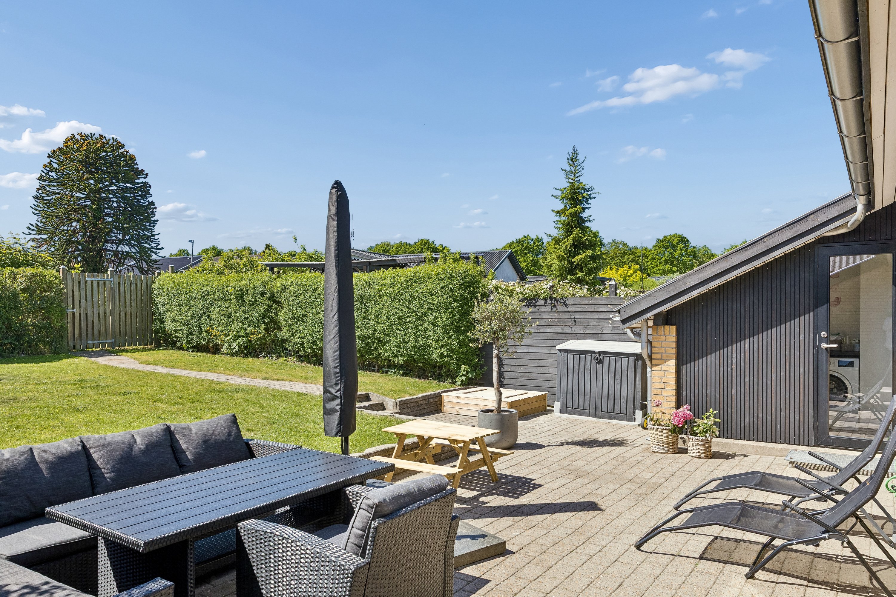 Fremhævet terrasse billede i fuldskærmstilstand. Billede af Miovænget 4, Søhus, 5270 Odense N