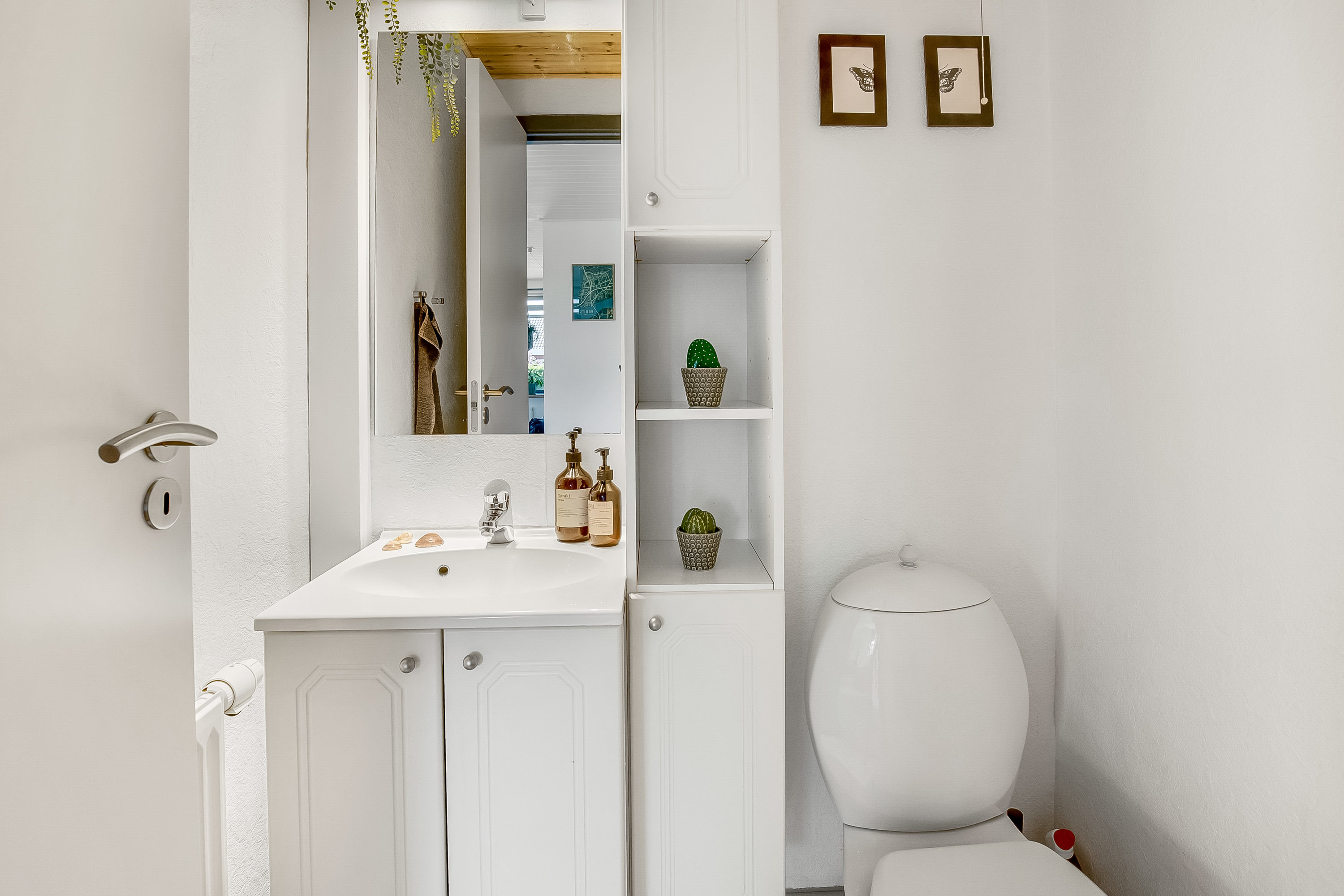 Fremhævet toilet billede i fuldskærmstilstand. Billede af Matrosvænget 20, Snoghøj, 7000 Fredericia