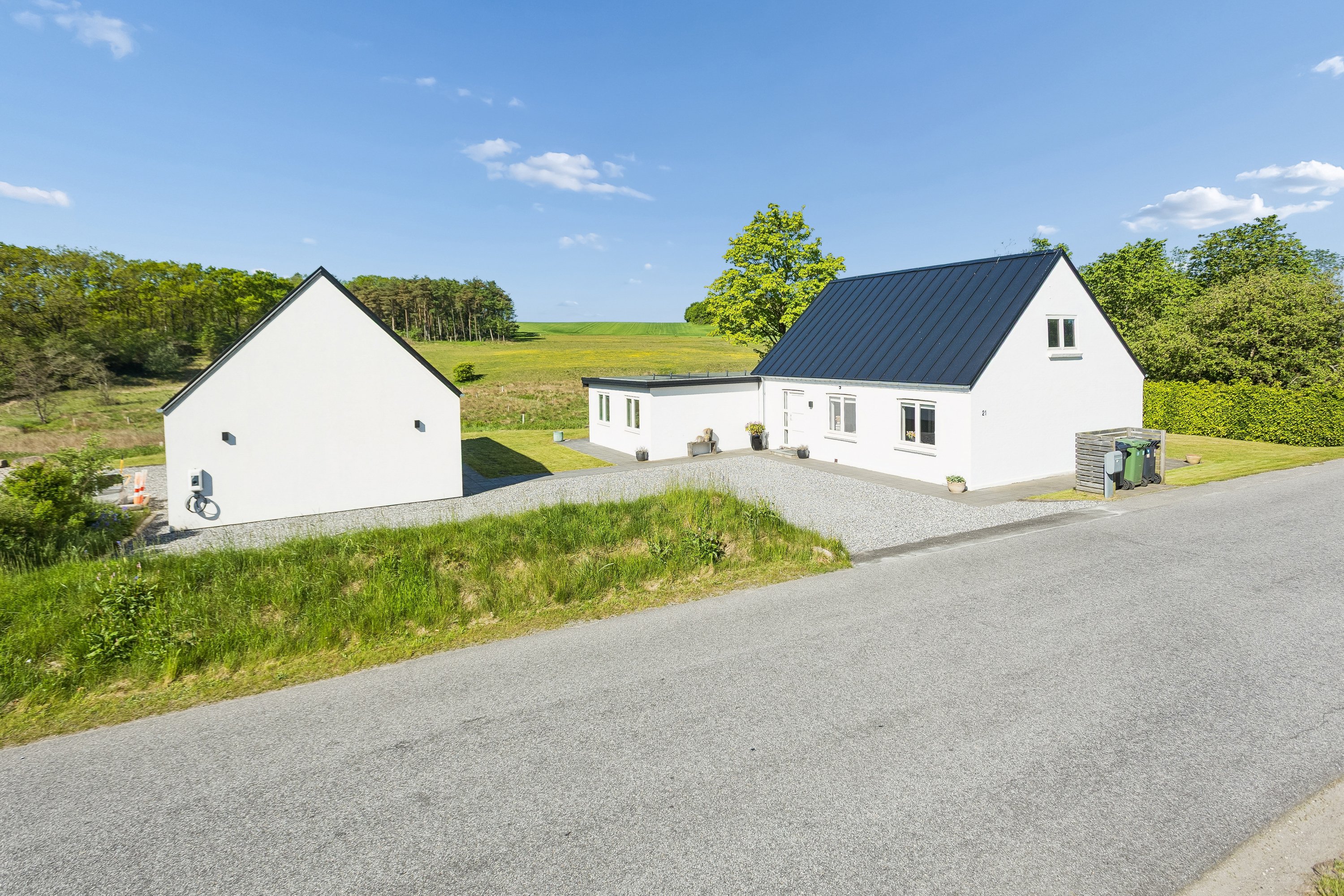 Fremhævet andet billede i fuldskærmstilstand. Billede af Idom Kirkevej 21, Idom, 7500 Holstebro
