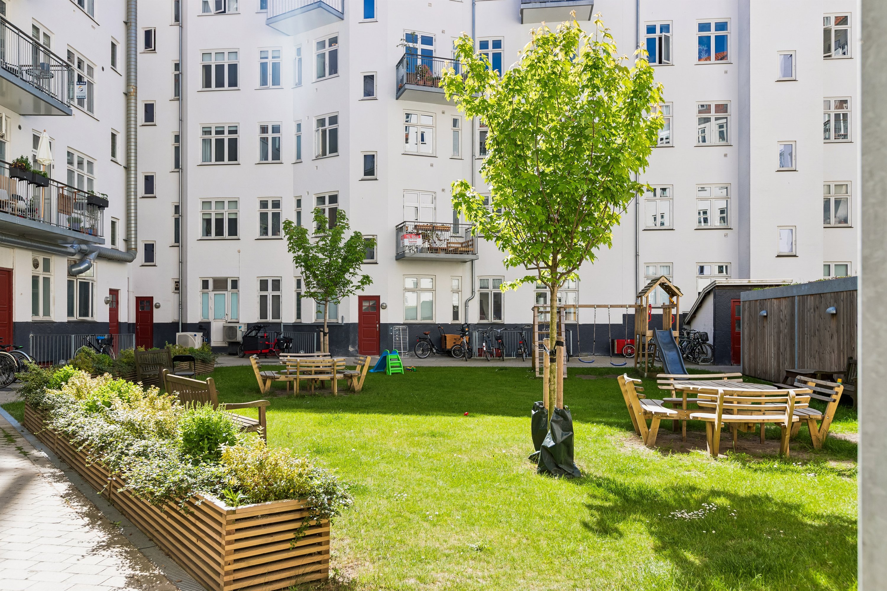 Fremhævet gårdmiljø billede i fuldskærmstilstand. Billede af Amager Boulevard 132, 4. th., 2300 København S