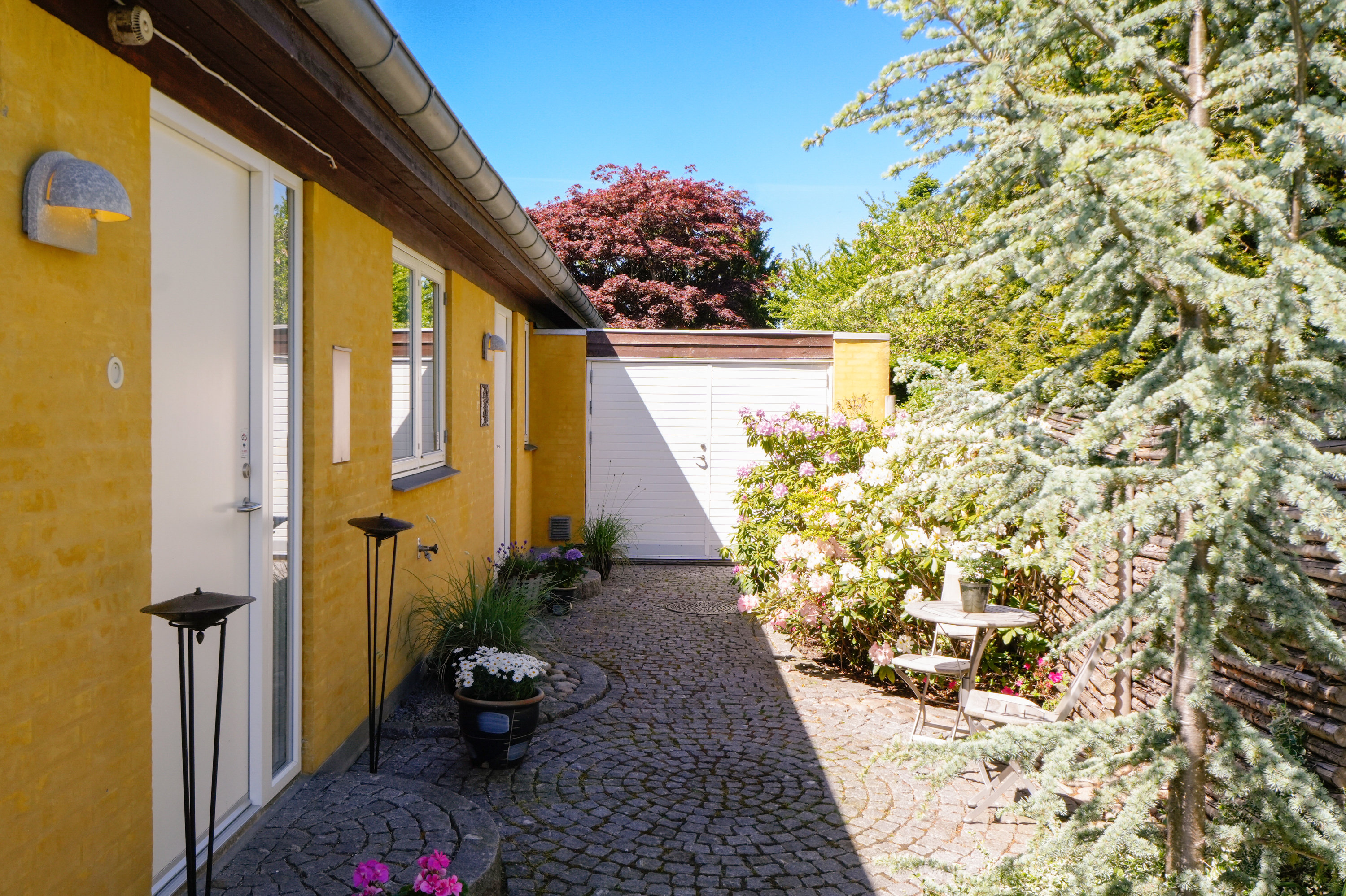 Fremhævet terrasse billede i fuldskærmstilstand. Billede af Sjælsøvej 57, 3460 Birkerød