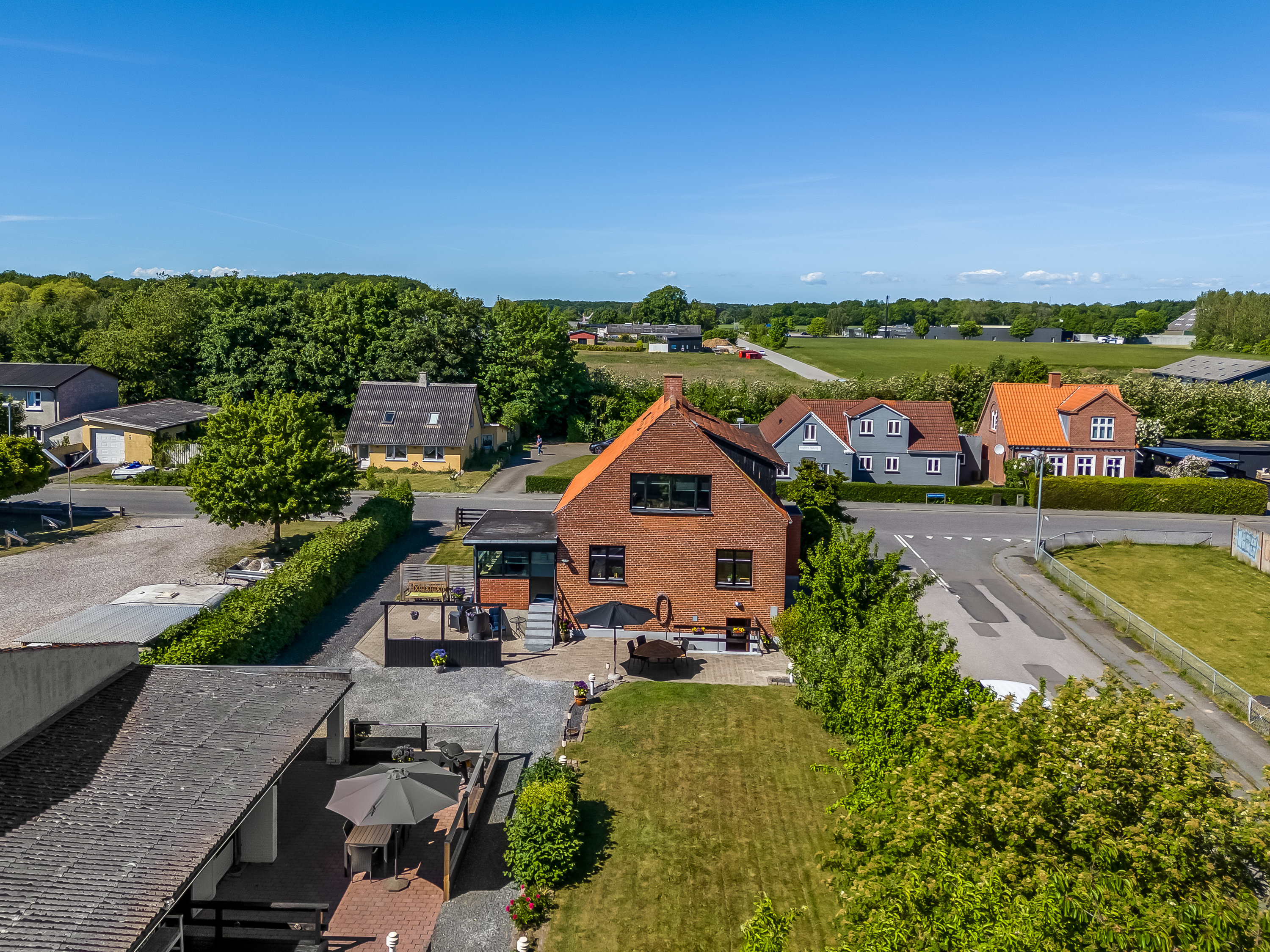 Miniaturebillede 1: luftfoto. Billede af Kraghave Møllevej 8, Kraghave, 4800 Nykøbing F