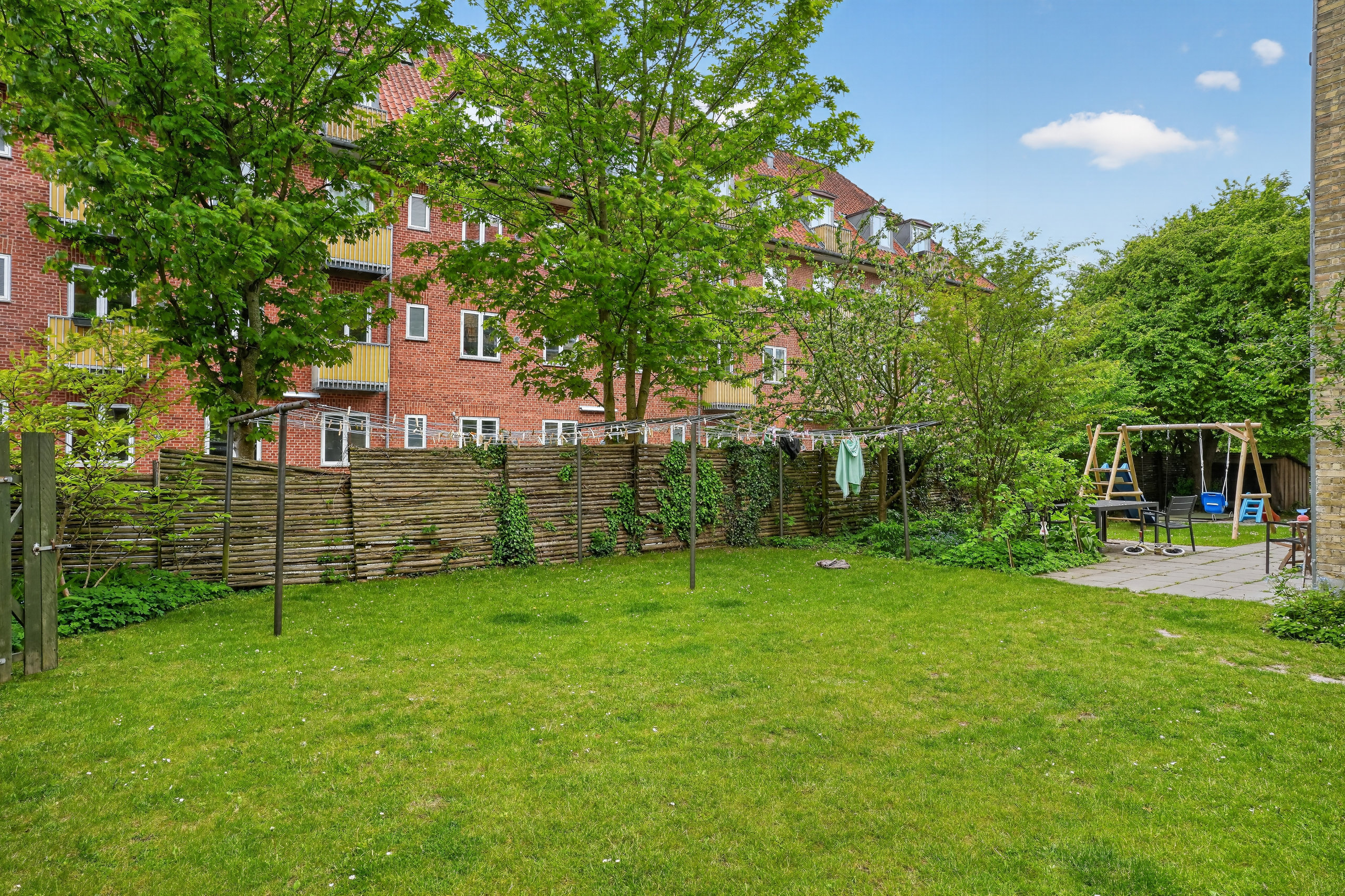 Fremhævet gårdmiljø billede i fuldskærmstilstand. Billede af Valbygårdsvej 76B, 1. th., 2500 Valby