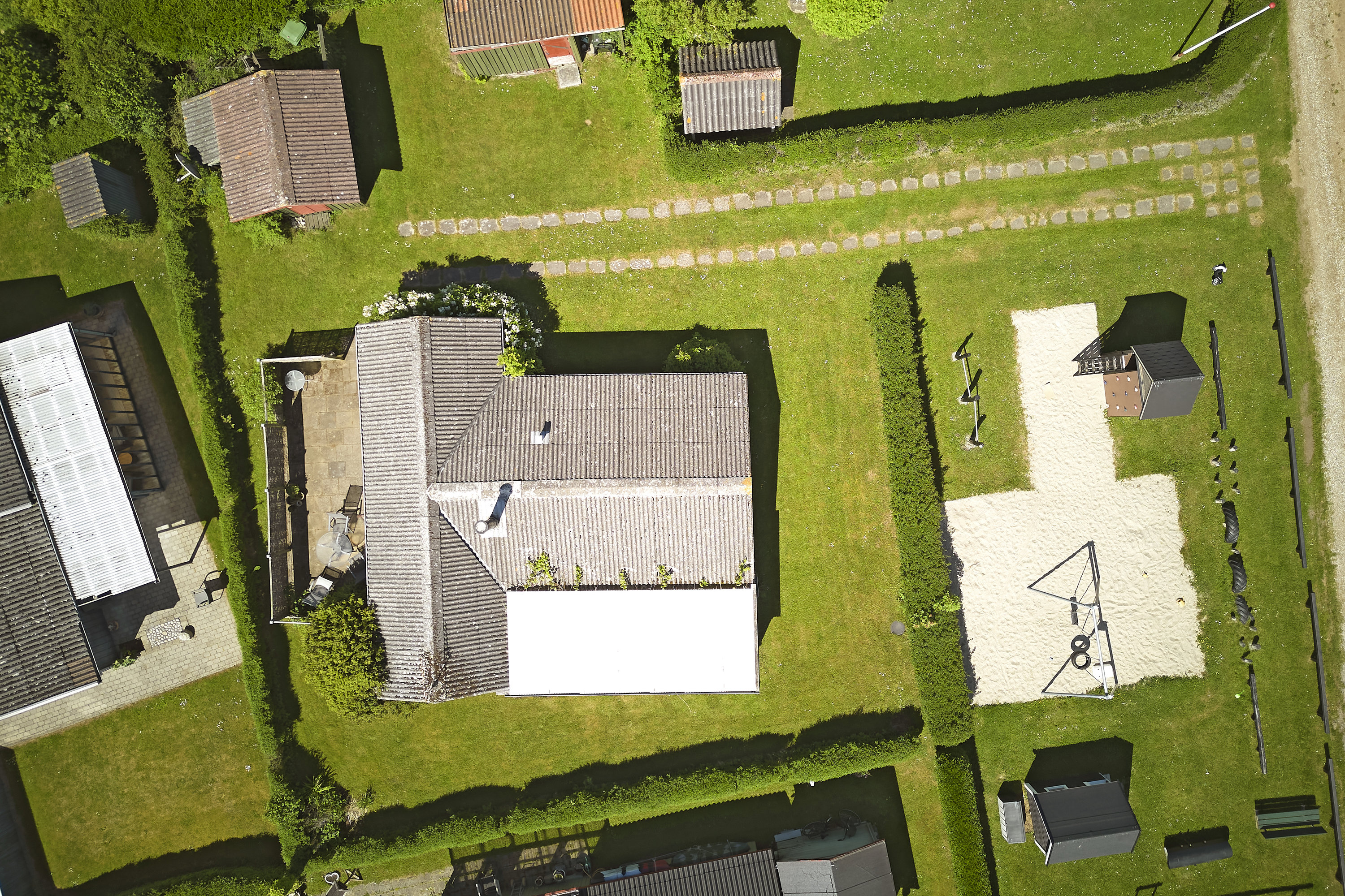 Fremhævet drone billede i fuldskærmstilstand. Billede af Hamborg 4, Sønderby, 7130 Juelsminde