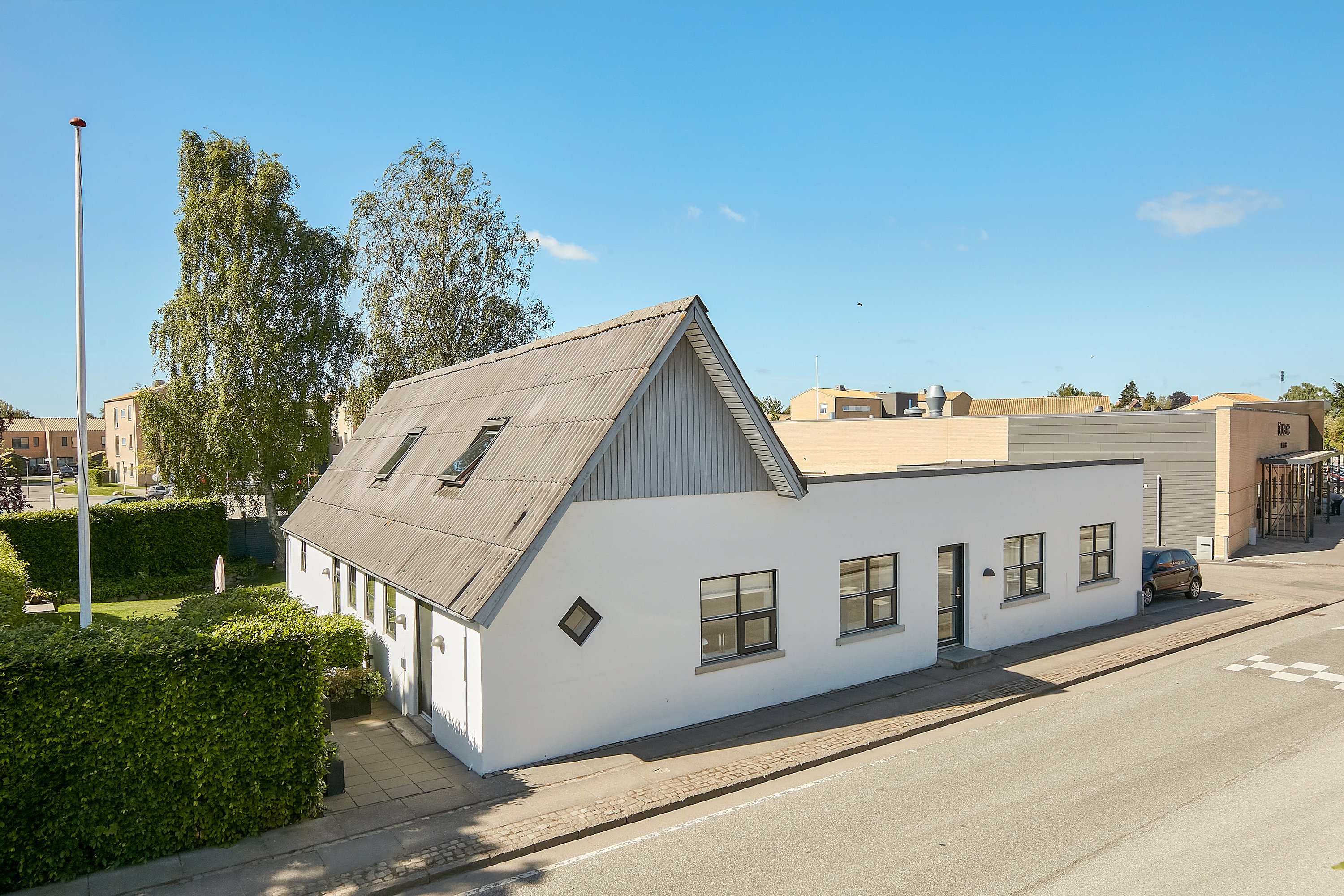 Fremhævet set fra vejen billede i fuldskærmstilstand. Billede af Bygaden 66, Stensballe, 8700 Horsens