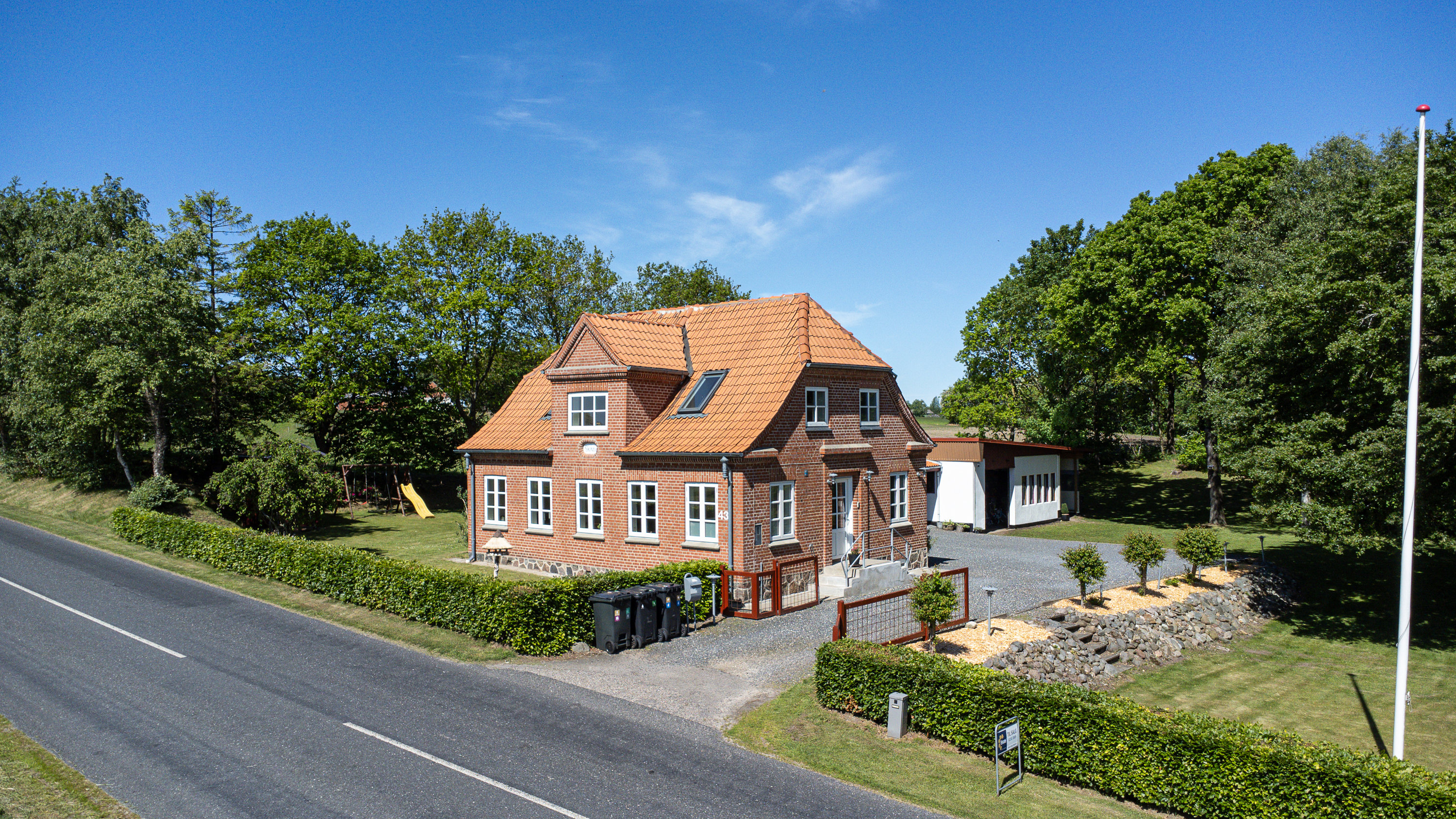 Villa: Ejendommen på Herredsvejen 43, Skringstrup, 8832 Skals