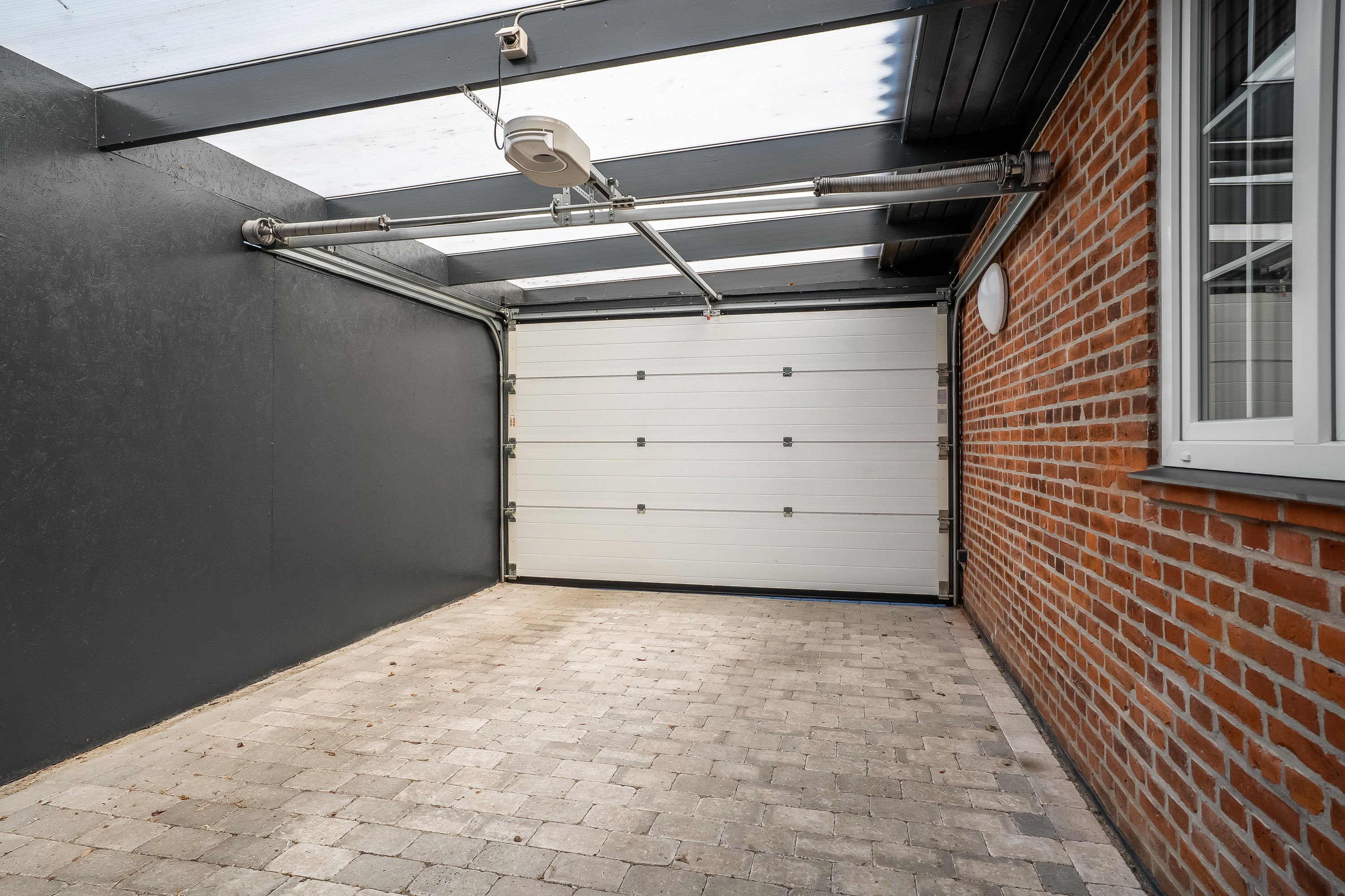 Fremhævet garage billede i fuldskærmstilstand. Billede af Ingemannsvej 8, 4900 Nakskov