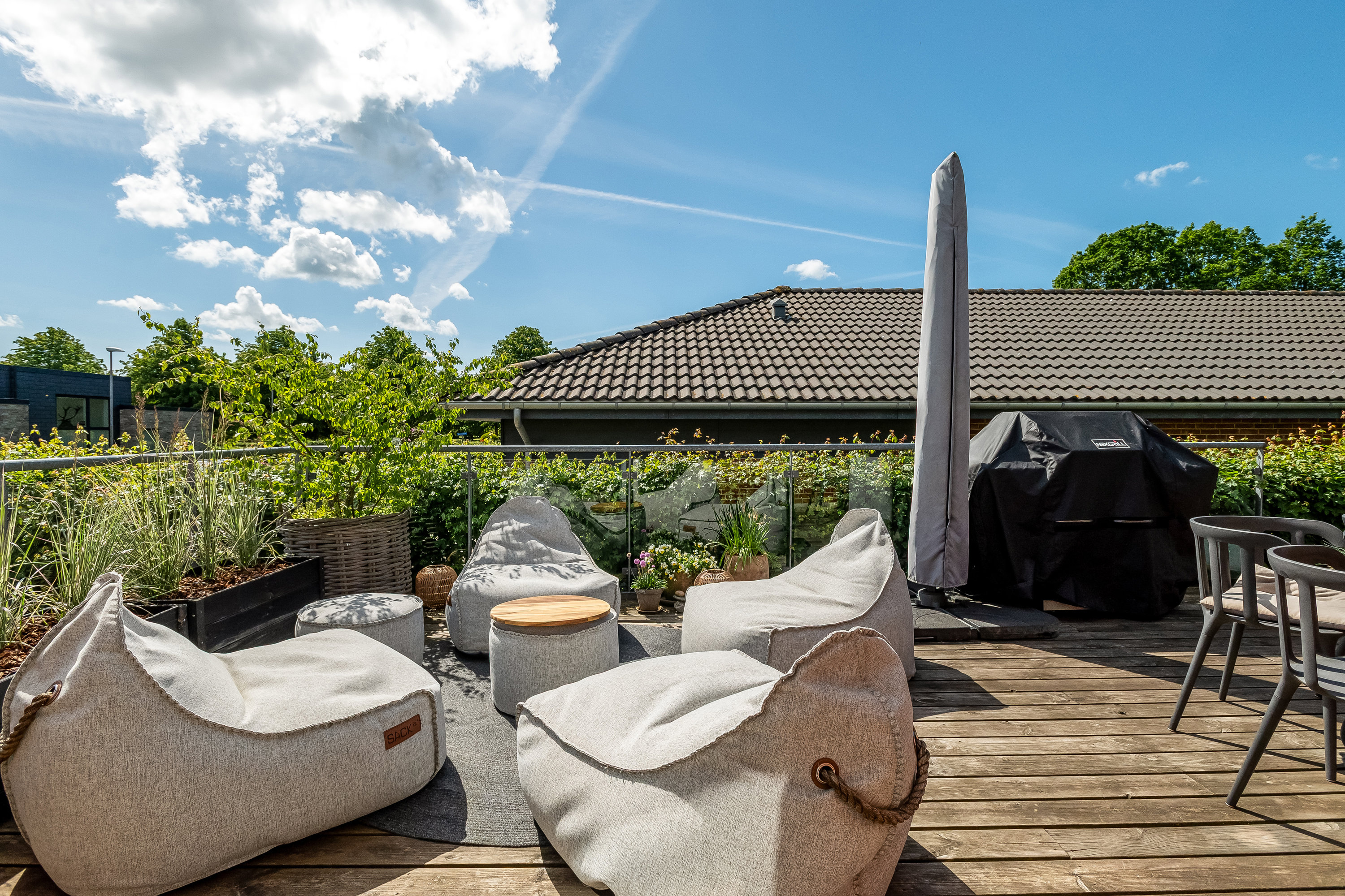 Fremhævet terrasse billede i fuldskærmstilstand. Billede af Møllevang 5, 7500 Holstebro