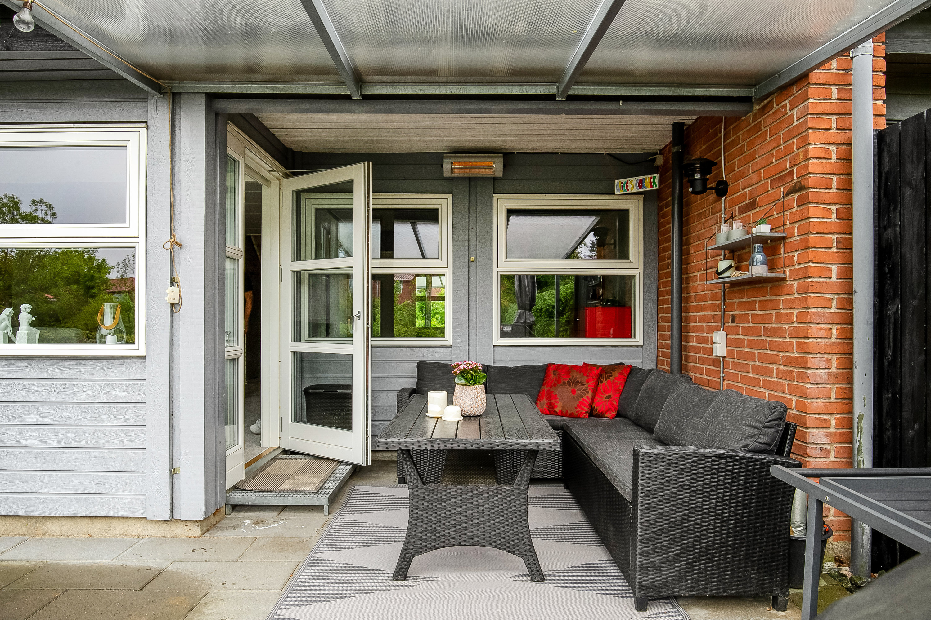 Fremhævet overdækket terrasse billede i fuldskærmstilstand. Billede af Ussinggårdsvej 9, Erritsø, 7000 Fredericia