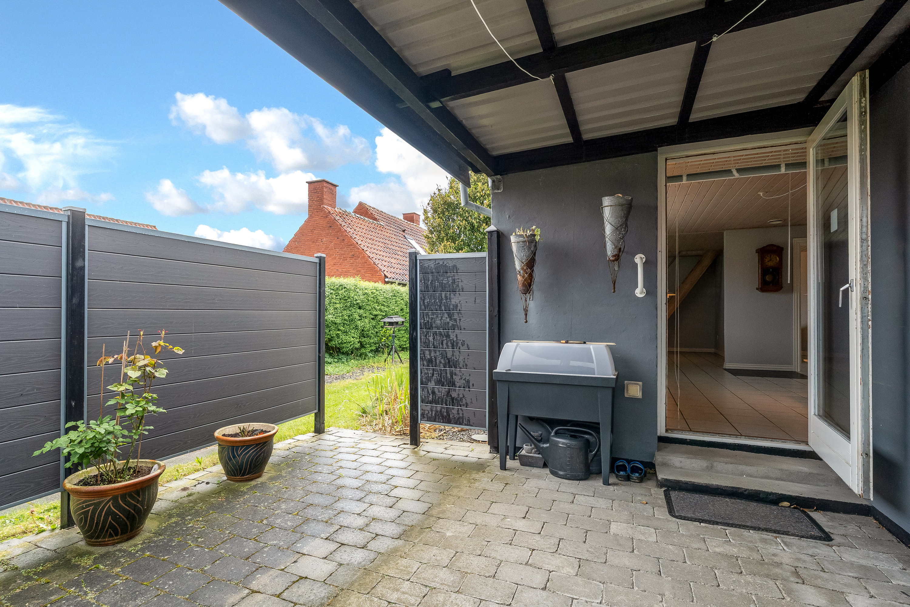 Fremhævet overdækket terrasse billede i fuldskærmstilstand. Billede af Krukholmvej 29, 4900 Nakskov