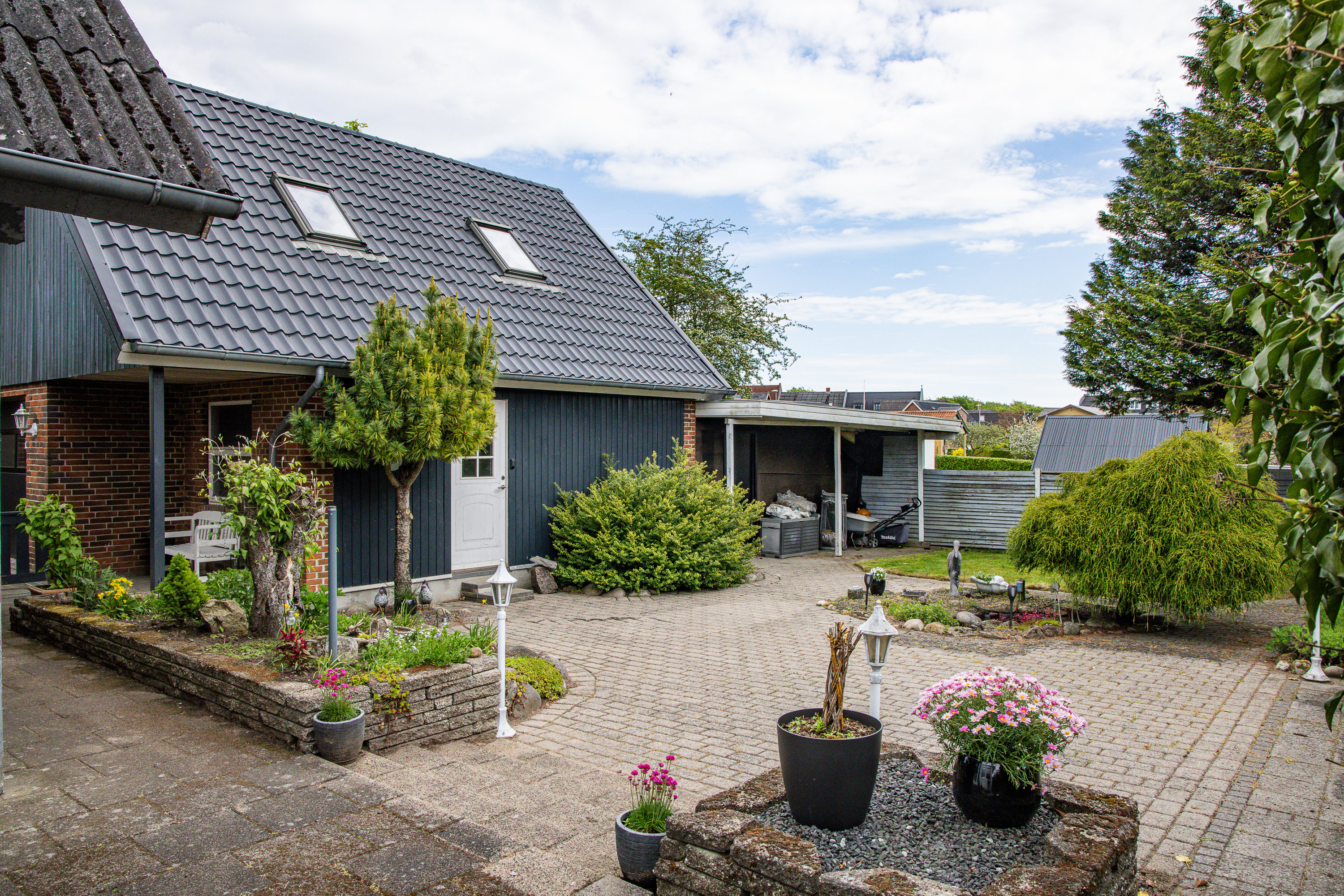 Fremhævet terrasse billede i fuldskærmstilstand. Billede af Frederiks Alle 5, 8840 Rødkærsbro