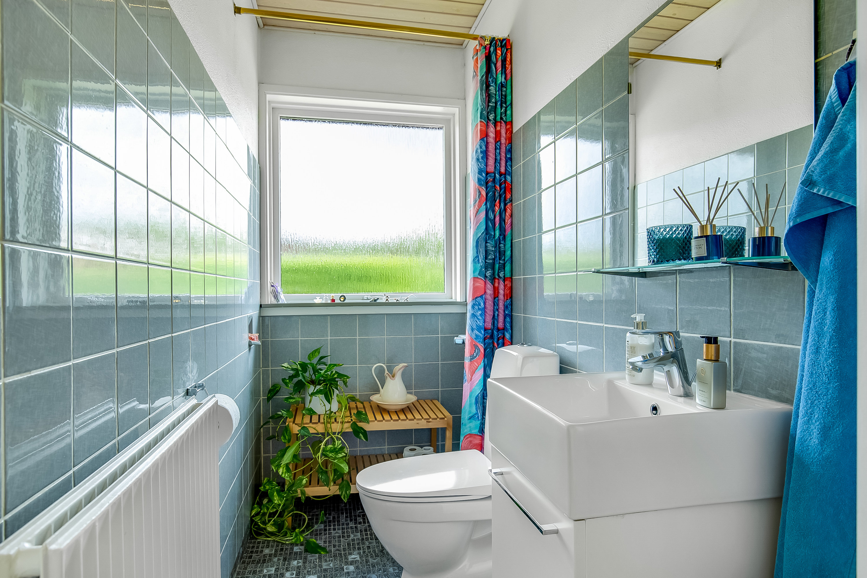 Fremhævet gæstetoilet billede i fuldskærmstilstand. Billede af Rørsangervej 2, 7100 Vejle