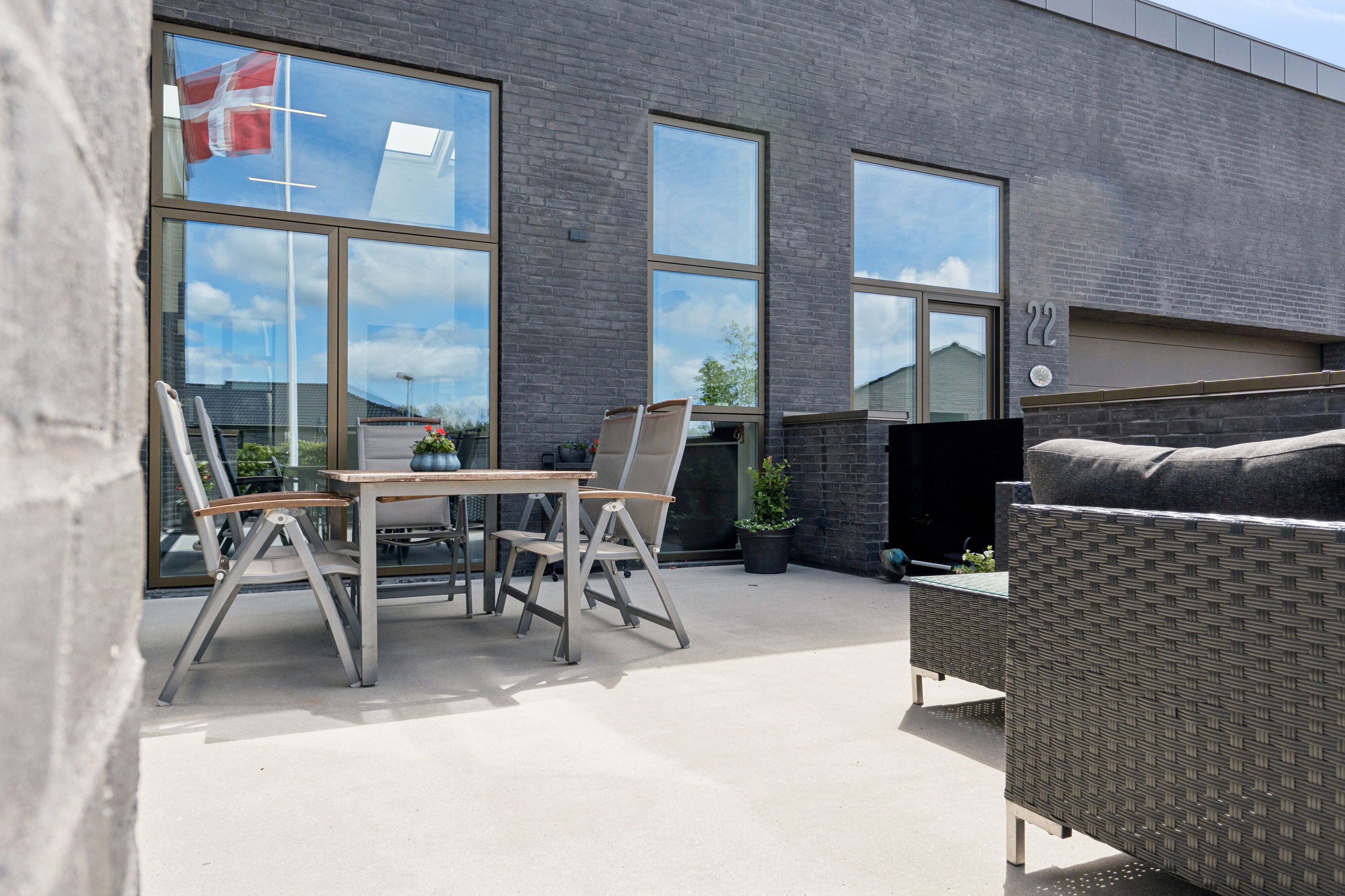 Fremhævet terrasse billede i fuldskærmstilstand. Billede af Stendyssen 22, Bellinge, 5250 Odense SV