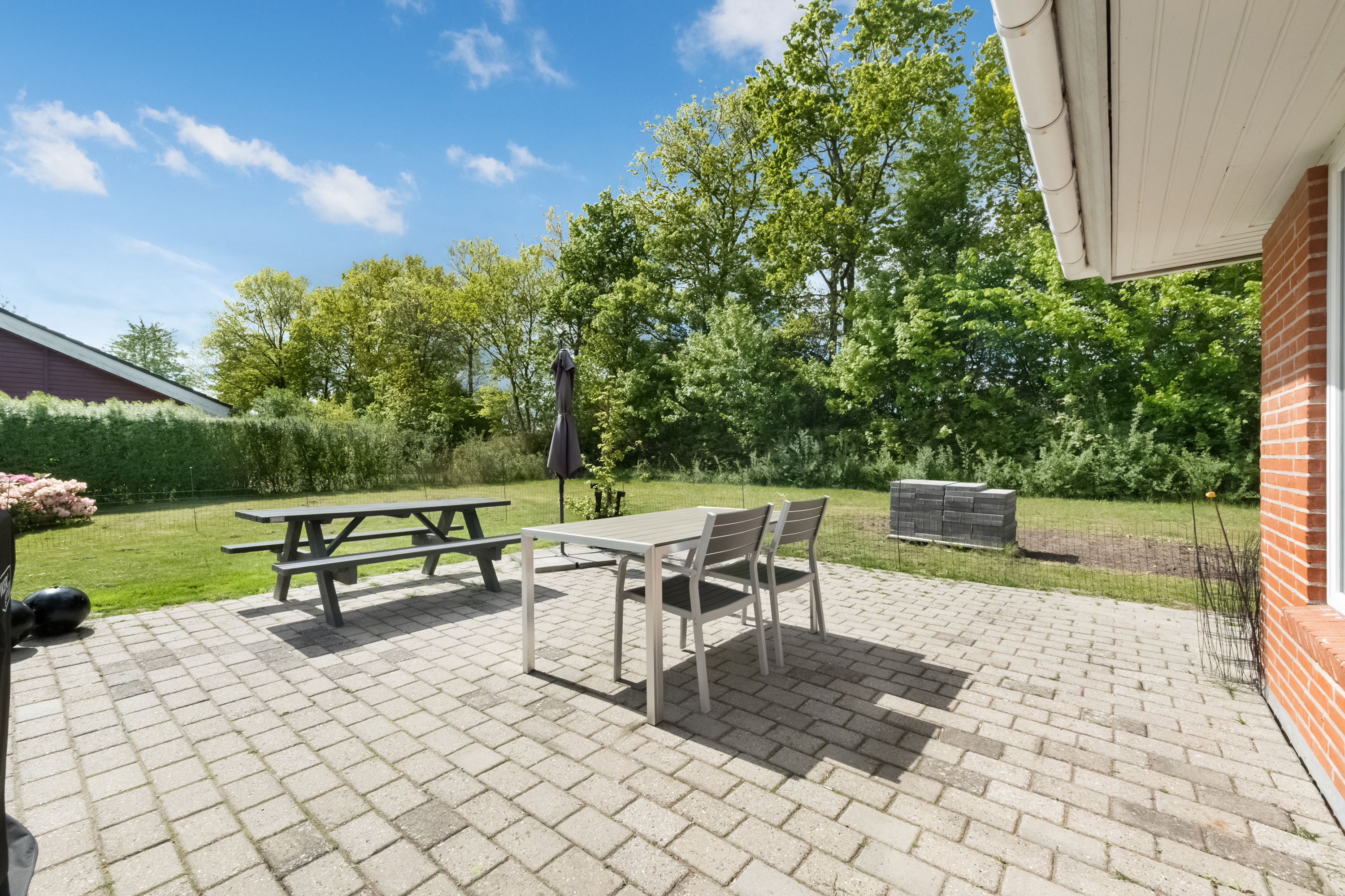 Fremhævet terrasse billede i fuldskærmstilstand. Billede af Spurvelunden 10, Allested-Vejle , 5672 Broby