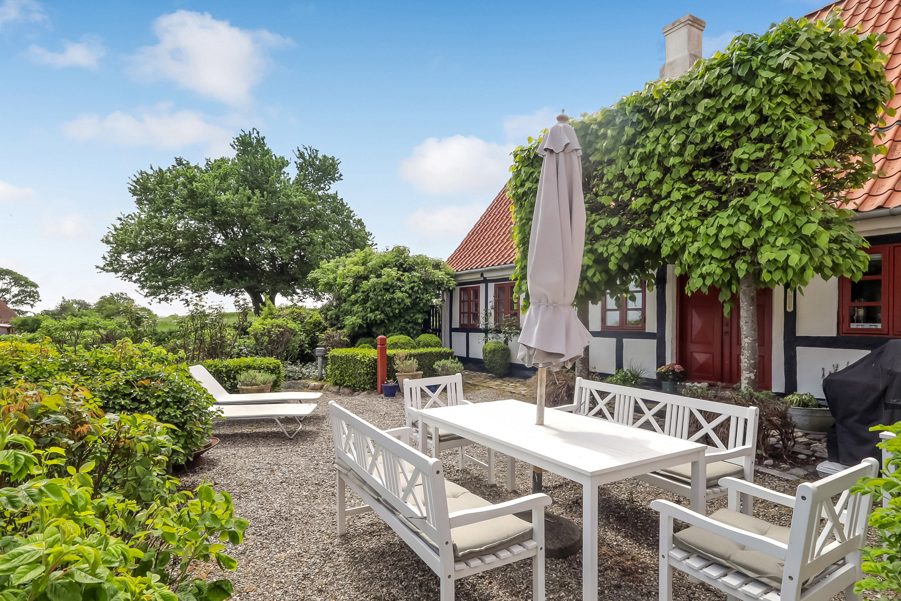 Fremhævet terrasse  billede i fuldskærmstilstand. Billede af Nederste Skovbymark 8, 5985 Søby Ærø
