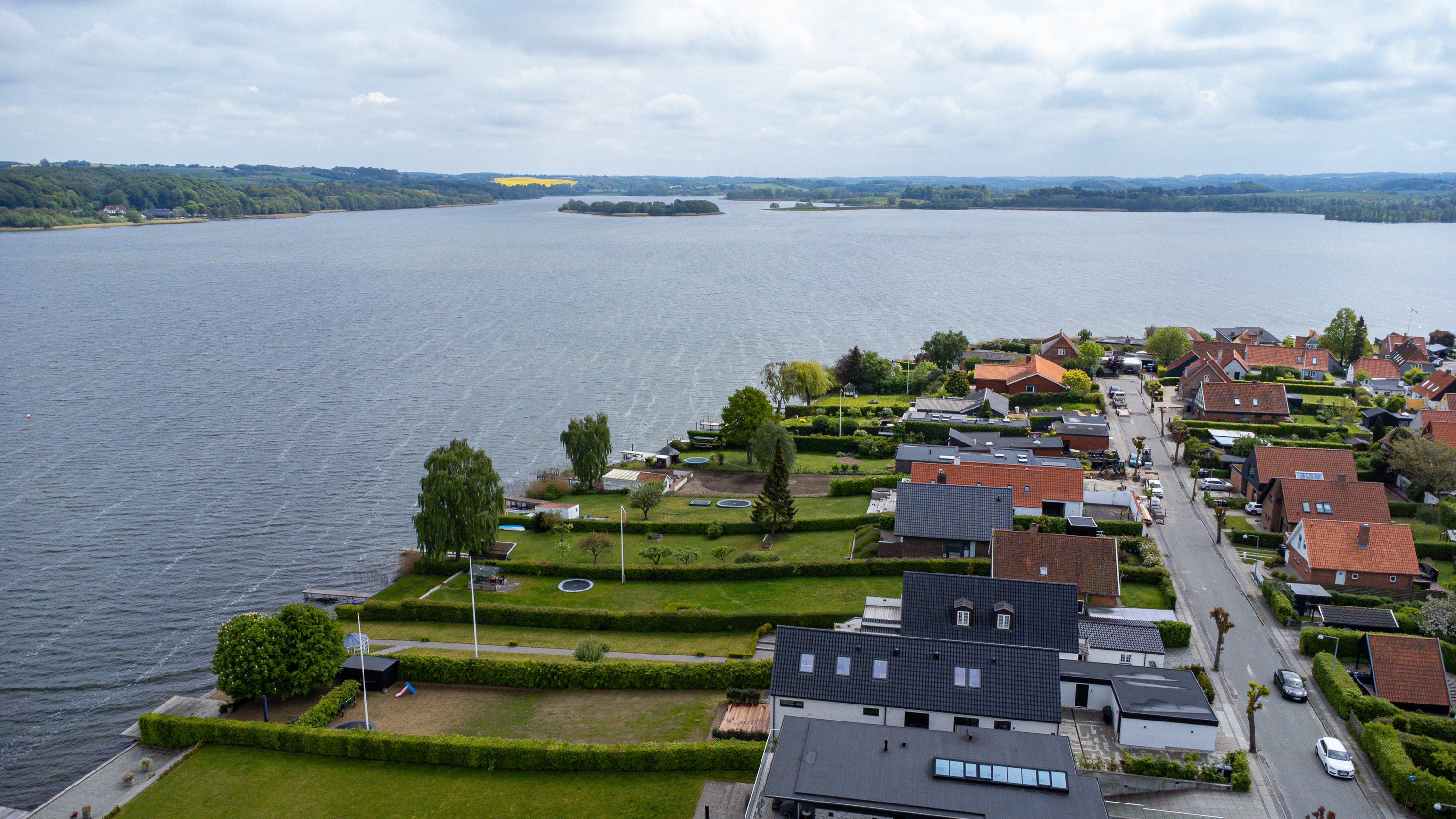 Fremhævet luftfoto billede i fuldskærmstilstand. Billede af Alleen 25, 8660 Skanderborg
