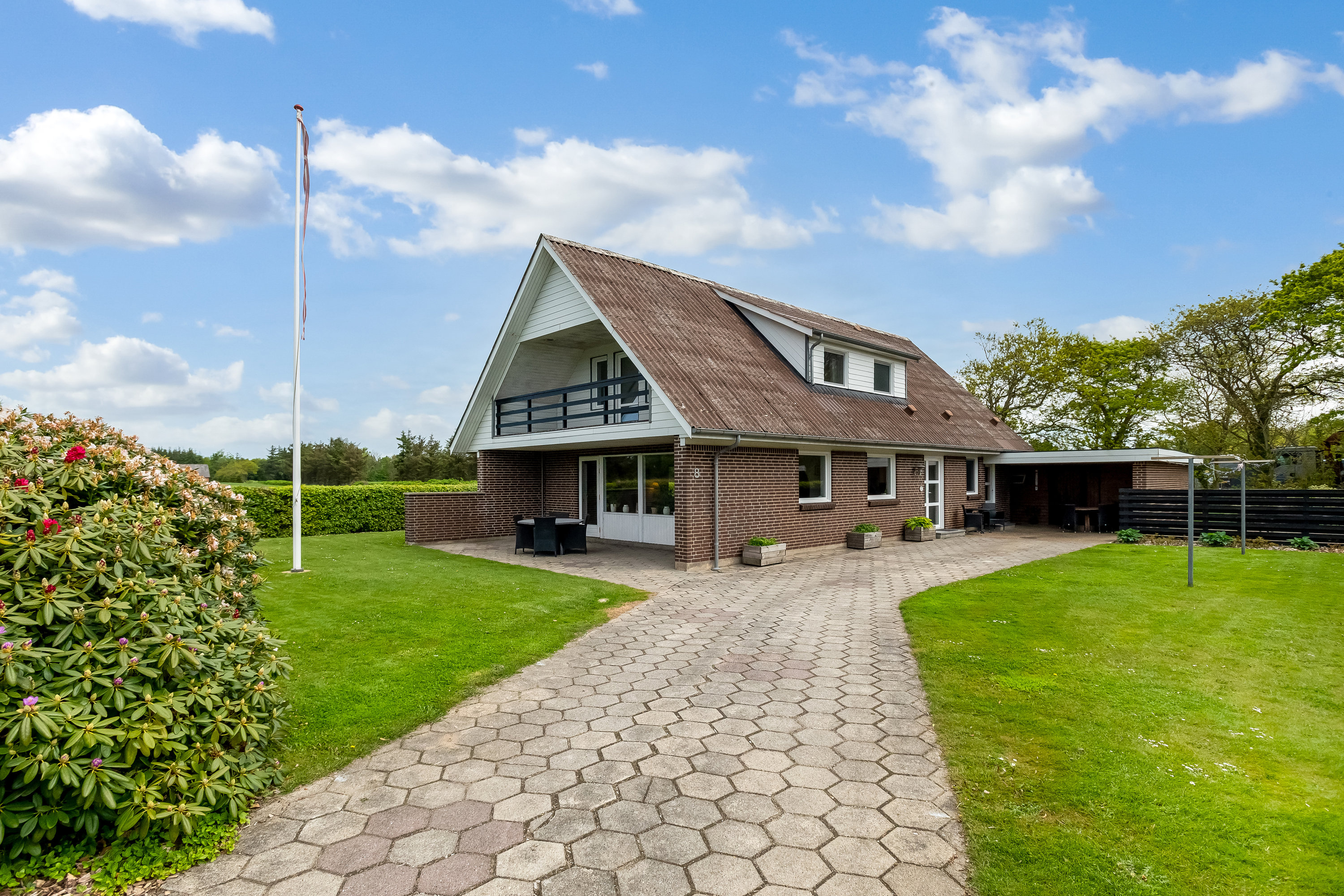 Villa: Ejendommen på Bymarken 8, Sdr. Nissum, 6990 Ulfborg