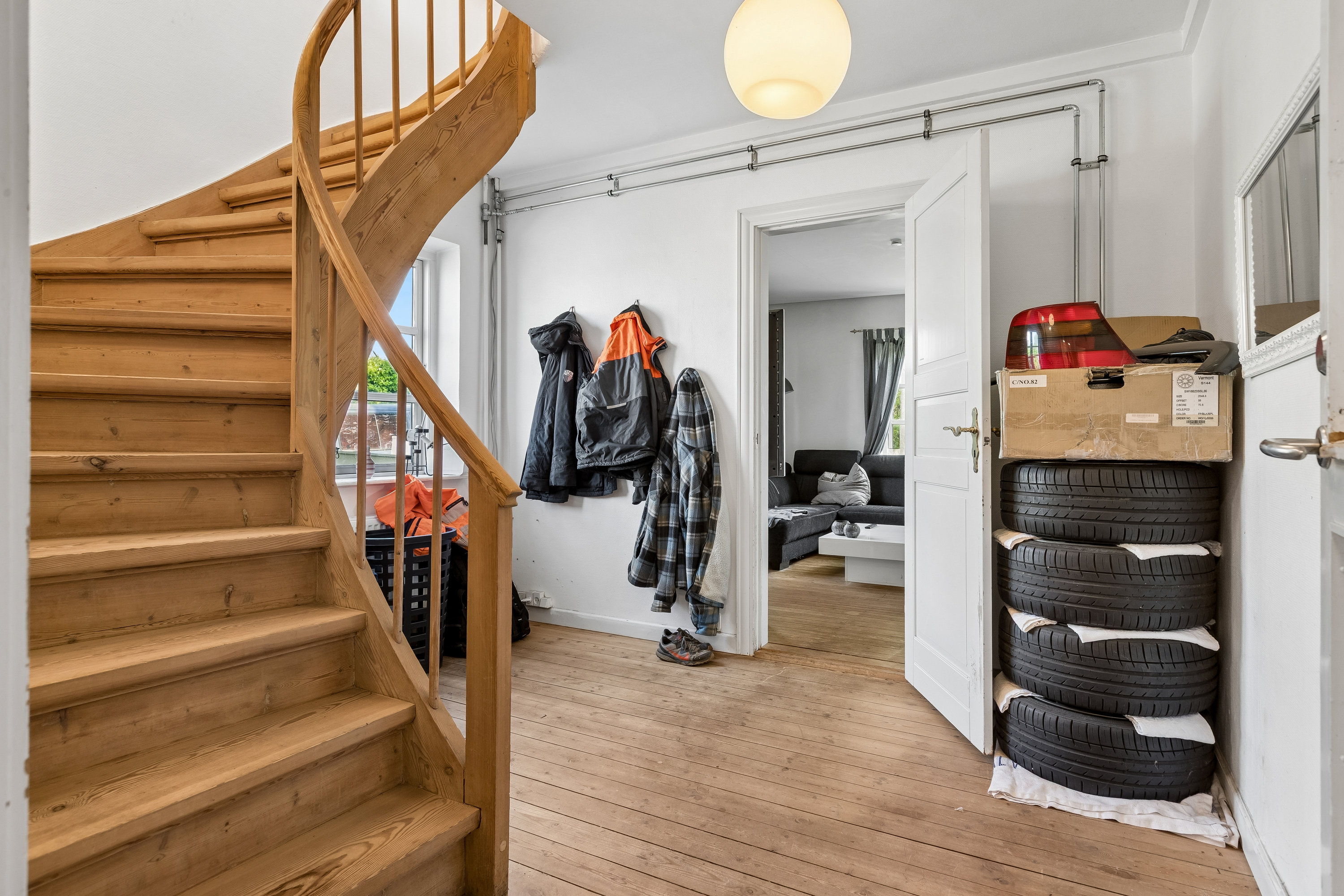 Fremhævet gang billede i fuldskærmstilstand. Billede af Fægårdsvej 44, 2791 Dragør