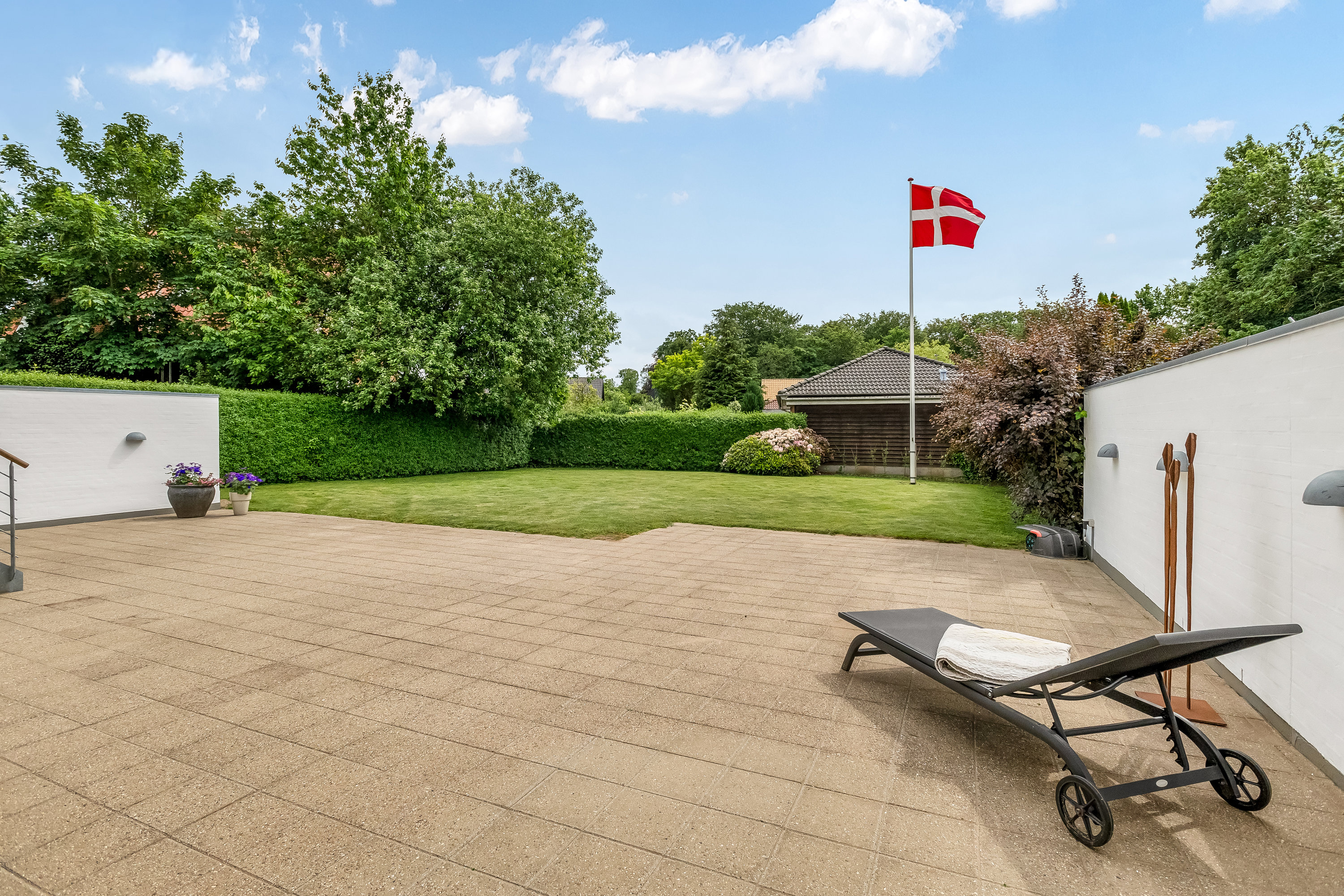 Fremhævet terrasse billede i fuldskærmstilstand. Billede af Danavej 1, 7500 Holstebro