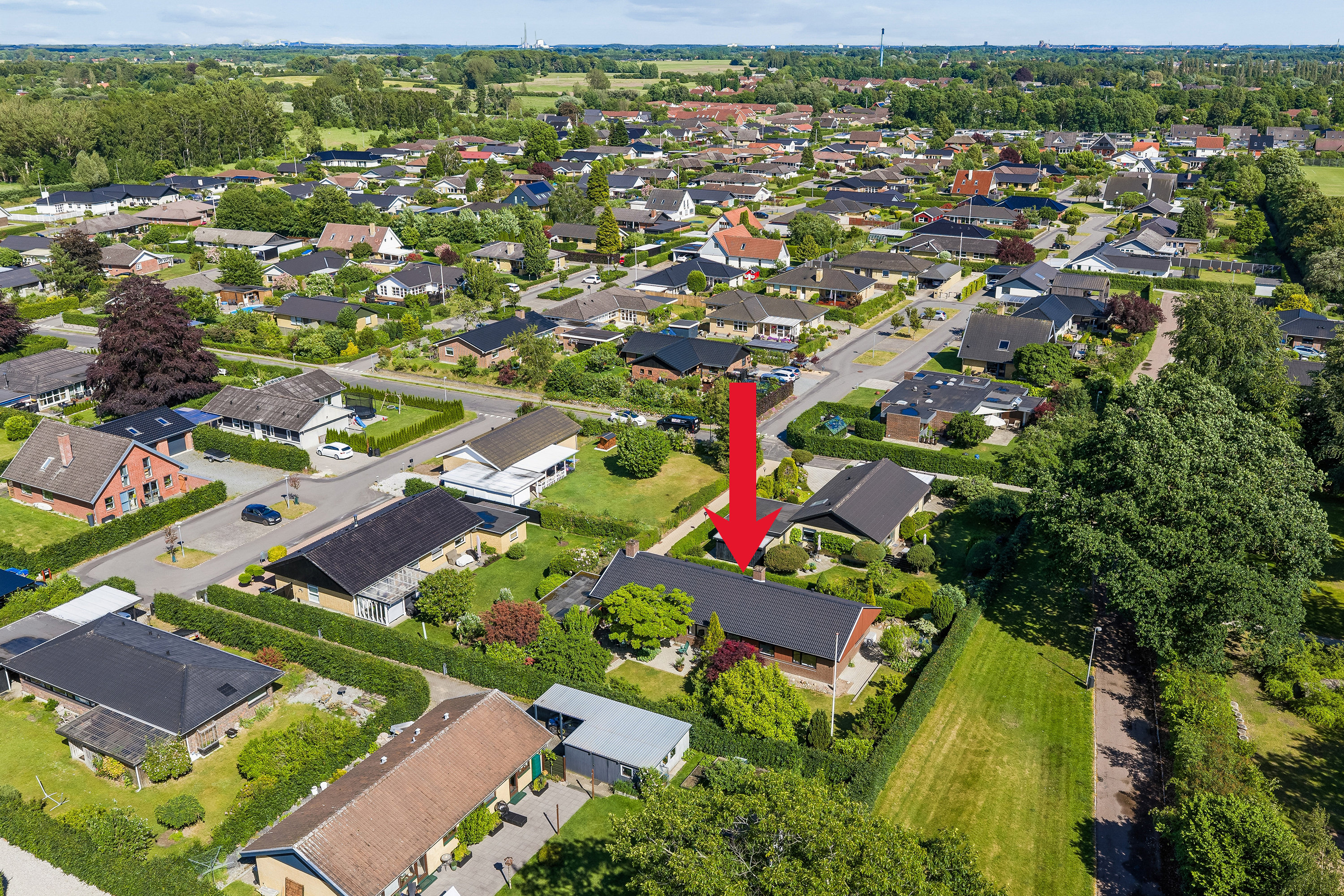 Fremhævet luftfoto billede i fuldskærmstilstand. Billede af Kronhjortløkken 198, Korup, 5210 Odense NV