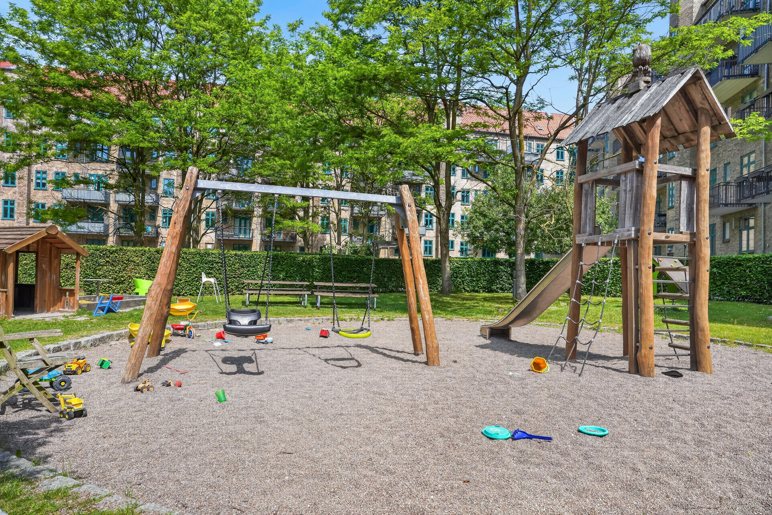 Fremhævet gårdmiljø billede i fuldskærmstilstand. Billede af Toftegårds Allé 45, 3. th., 2500 Valby