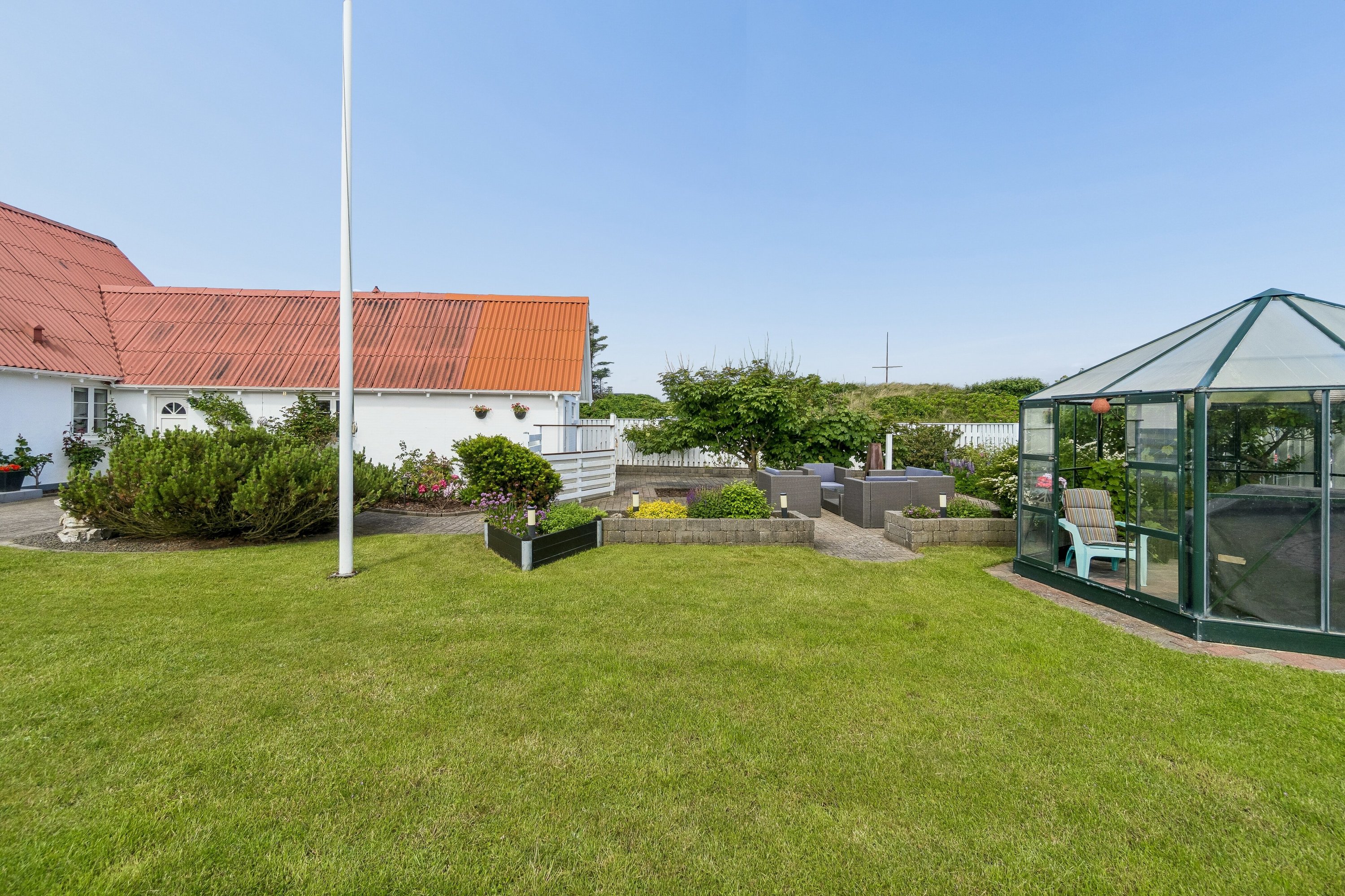 Fremhævet set fra haven billede i fuldskærmstilstand. Billede af Ørhagevej 130, Klitmøller, 7700 Thisted