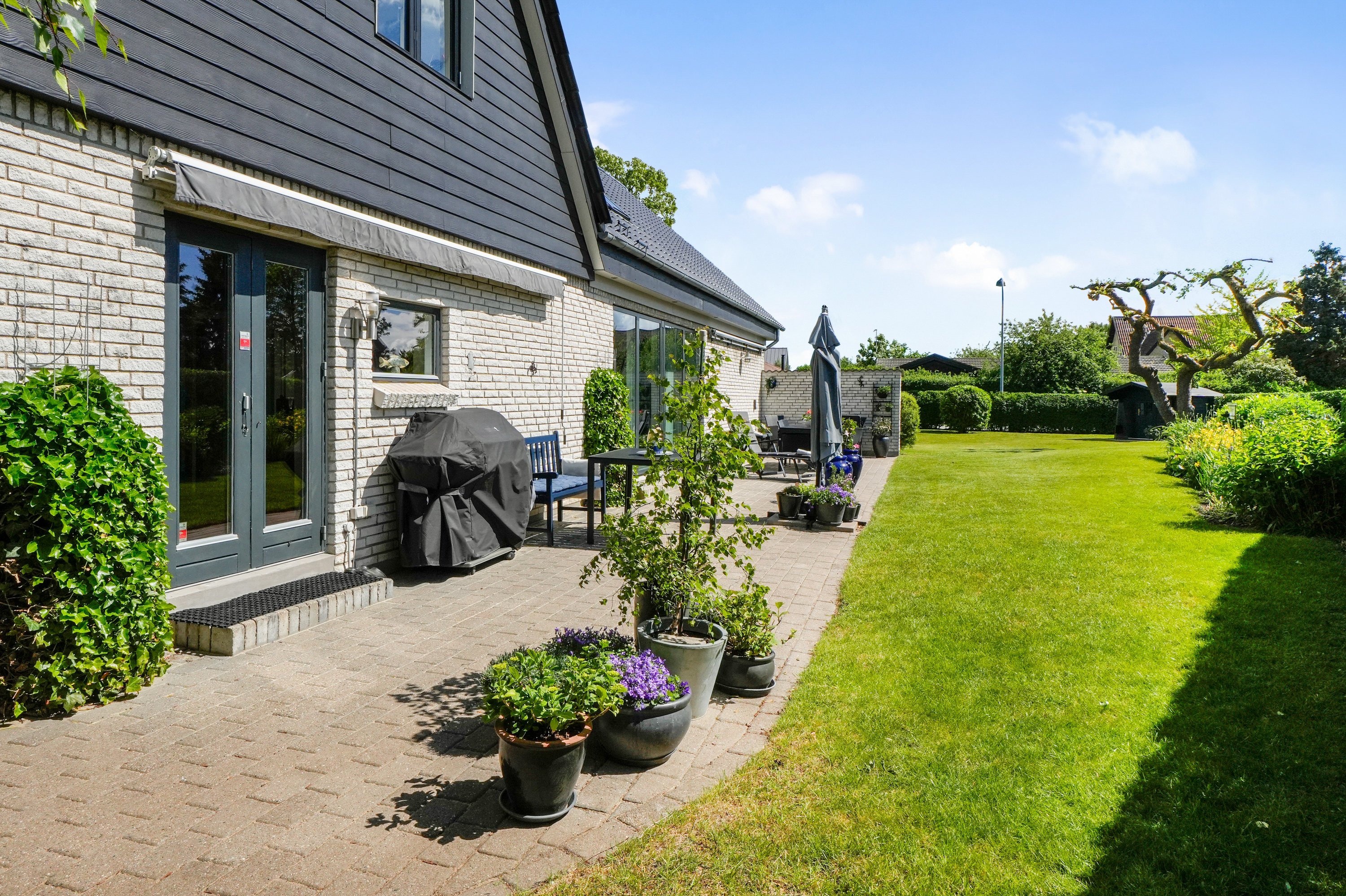 Fremhævet terrasse billede i fuldskærmstilstand. Billede af Søstjernevej 38, 2650 Hvidovre