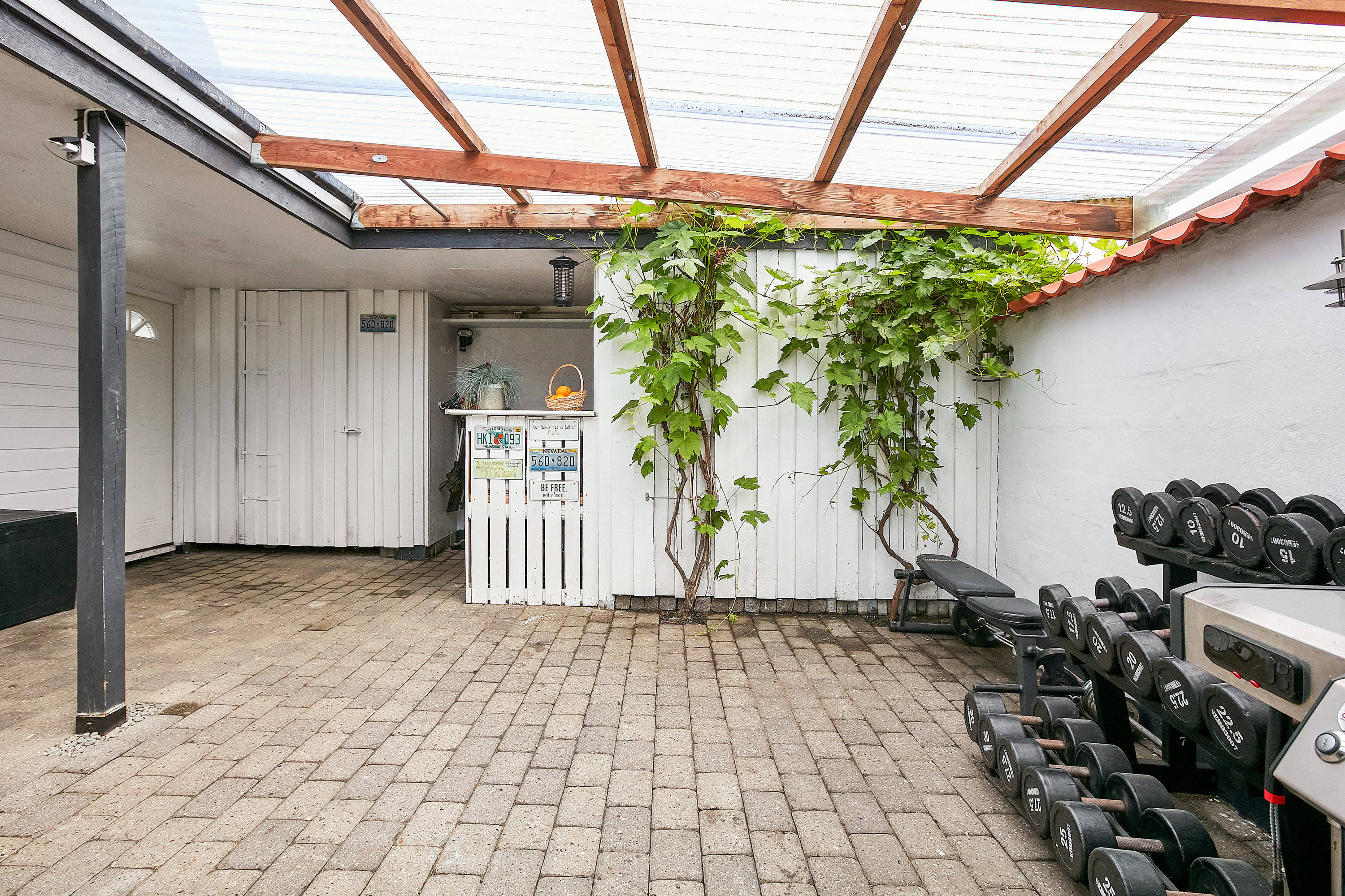 Fremhævet overdækket terrasse billede i fuldskærmstilstand. Billede af Tyrstedvej 3, Tyrsted, 8700 Horsens